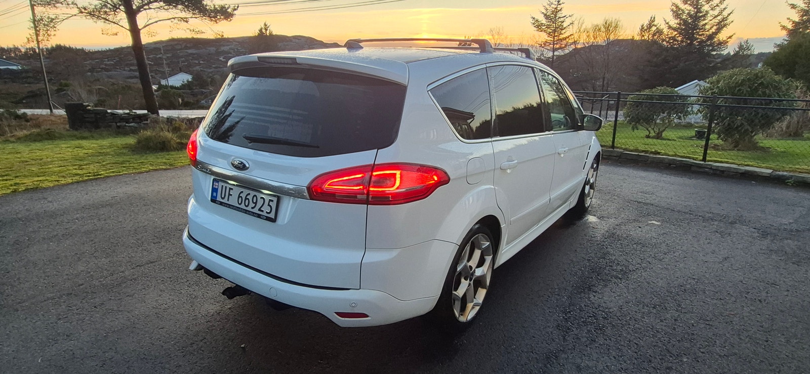 Ford S-MAX 2.0 TDCi Powershift, 6-trinn, 140hk, 2015
