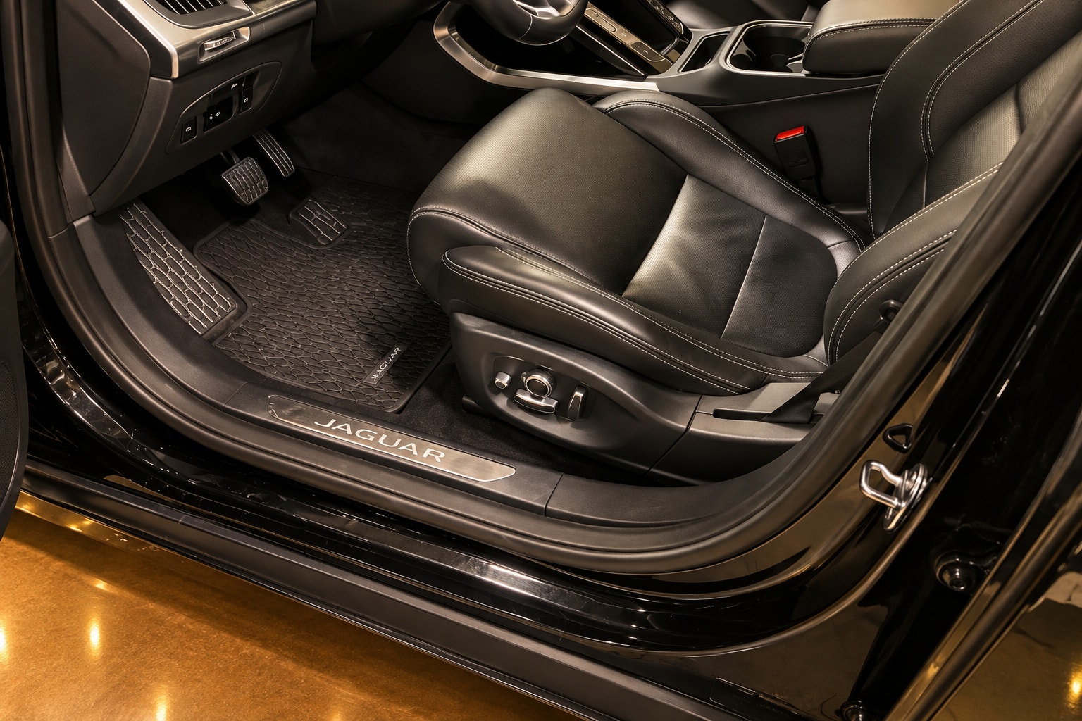 Jaguar I-Pace EV400, 400hp, 2020
