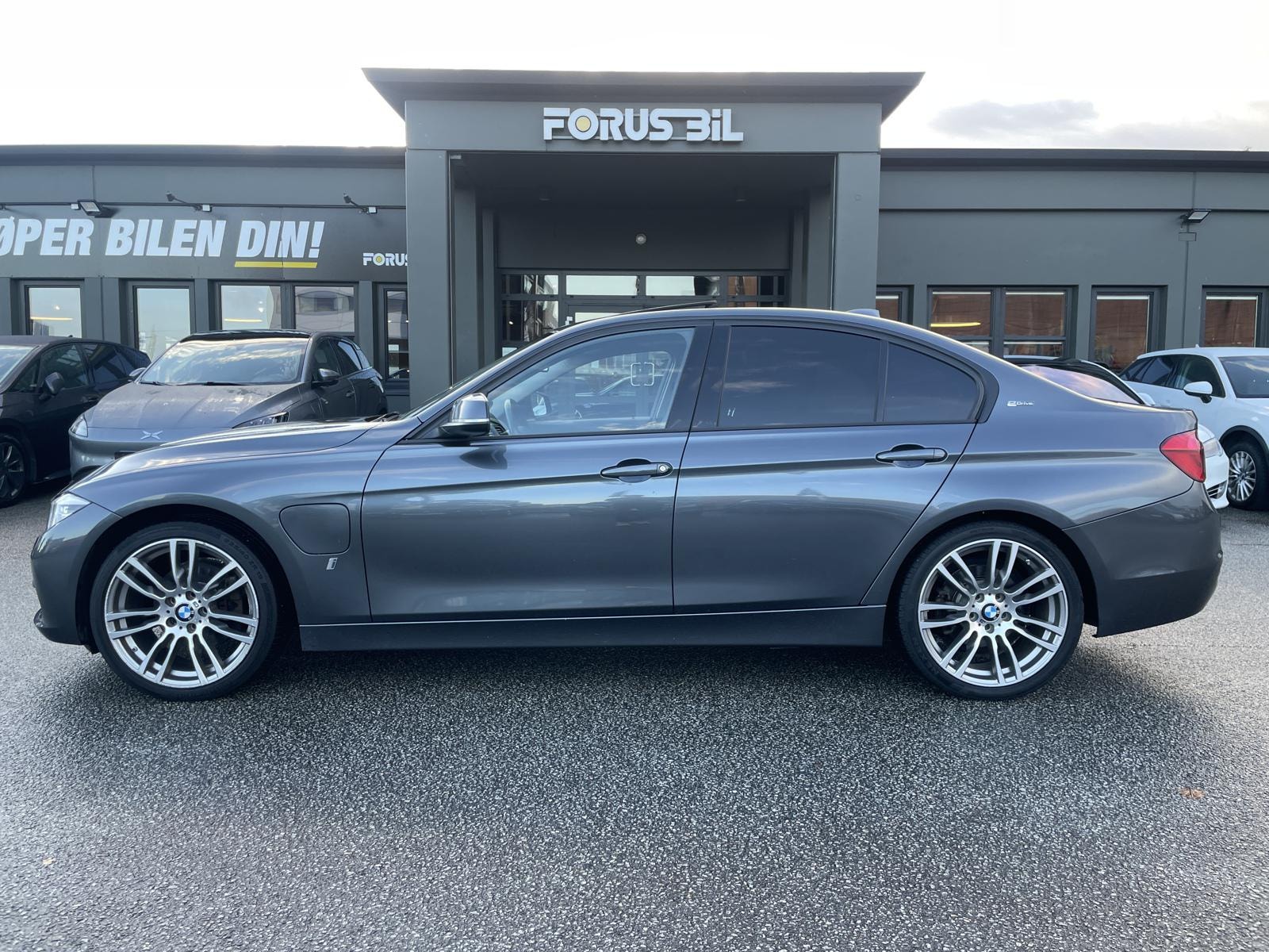 BMW 330e Sedan Steptronic, 8-trins, 252ps, 2017
