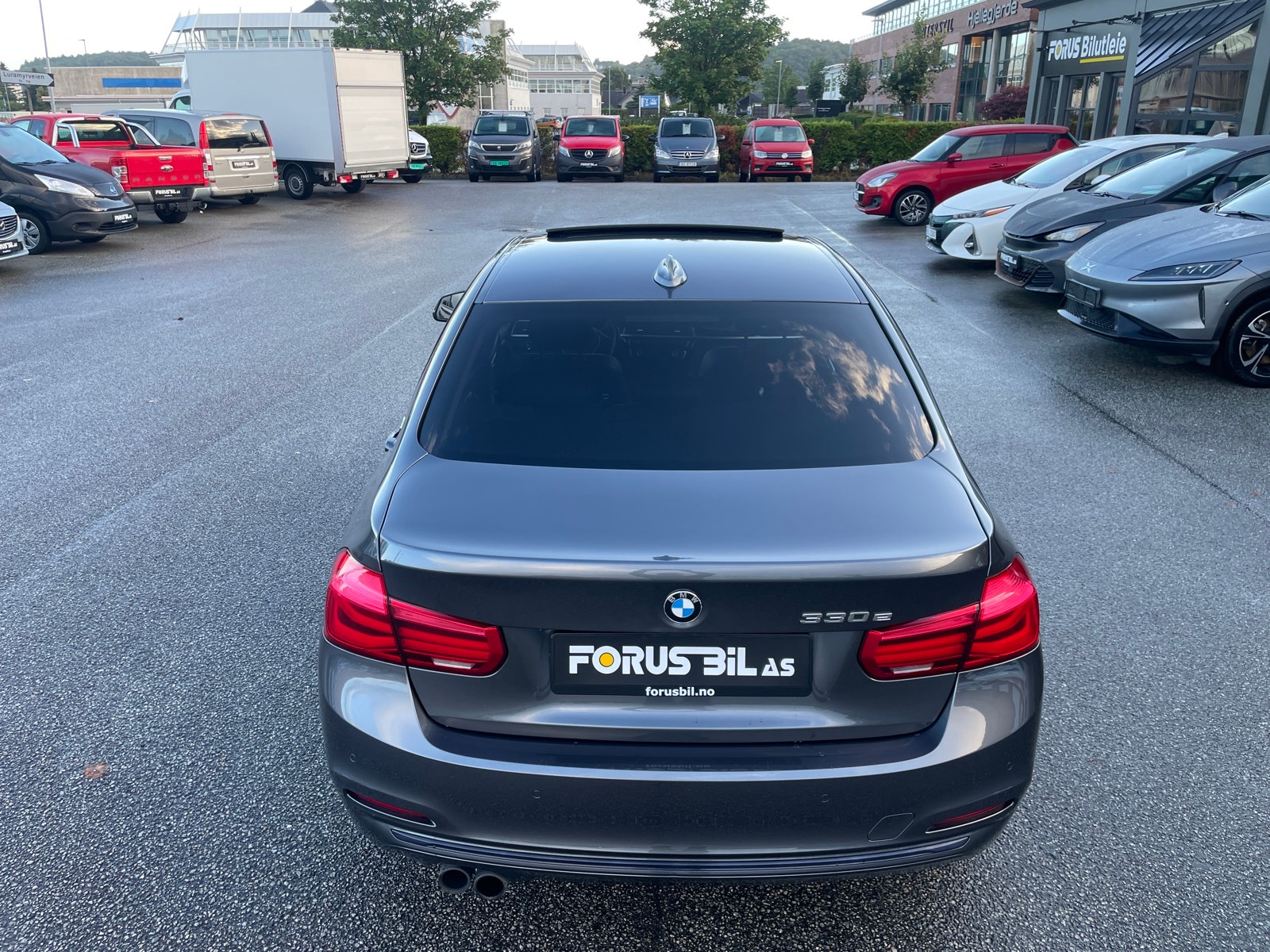 BMW 330e Sedan Steptronic, 8-trins, 252ps, 2017