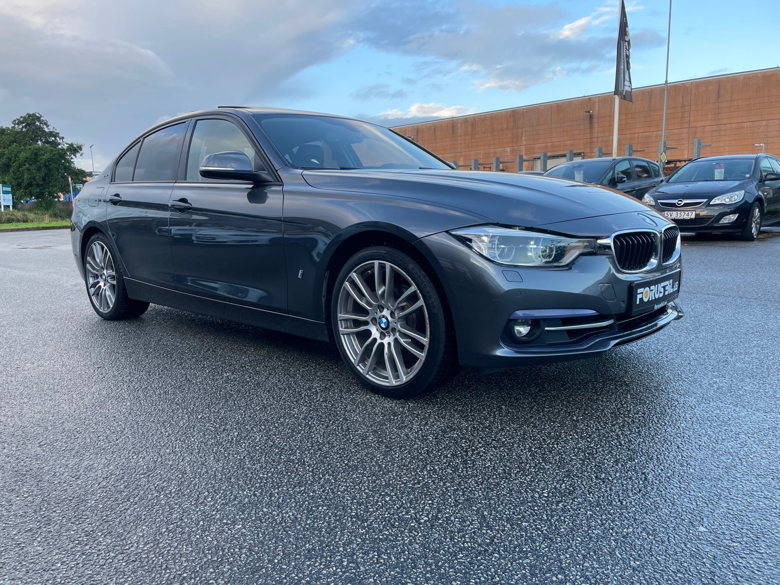BMW 330e Sedan Steptronic, 8-trins, 252ps, 2017
