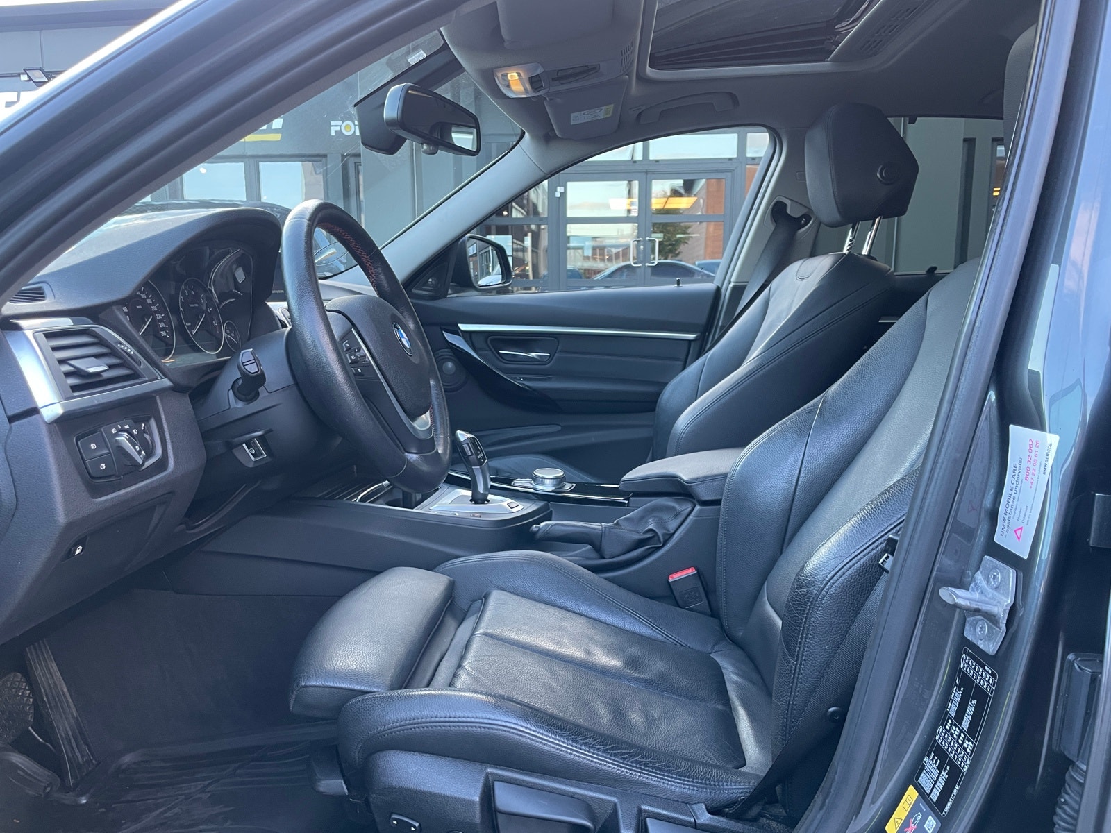 BMW 330e Sedan Steptronic, 8-trins, 252ps, 2017