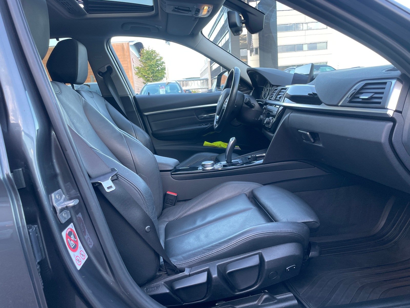 BMW 330e Sedan Steptronic, 8-trins, 252ps, 2017