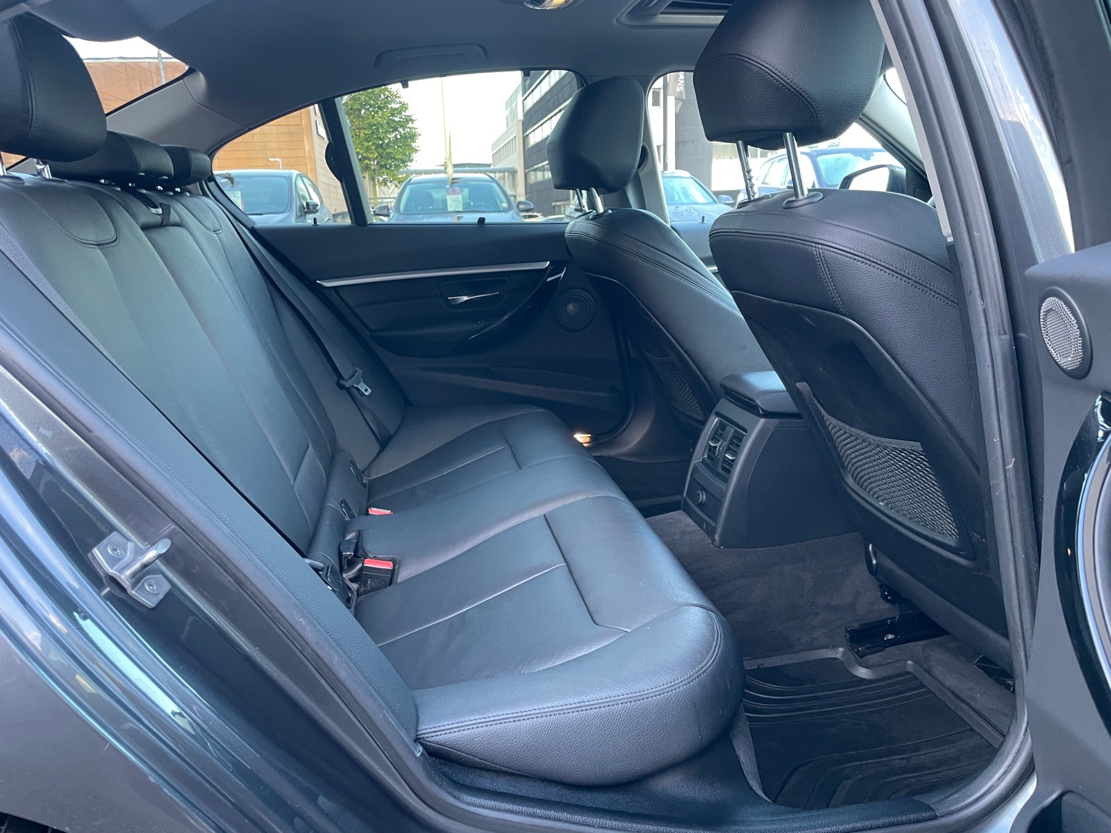 BMW 330e Sedan Steptronic, 8-trins, 252ps, 2017