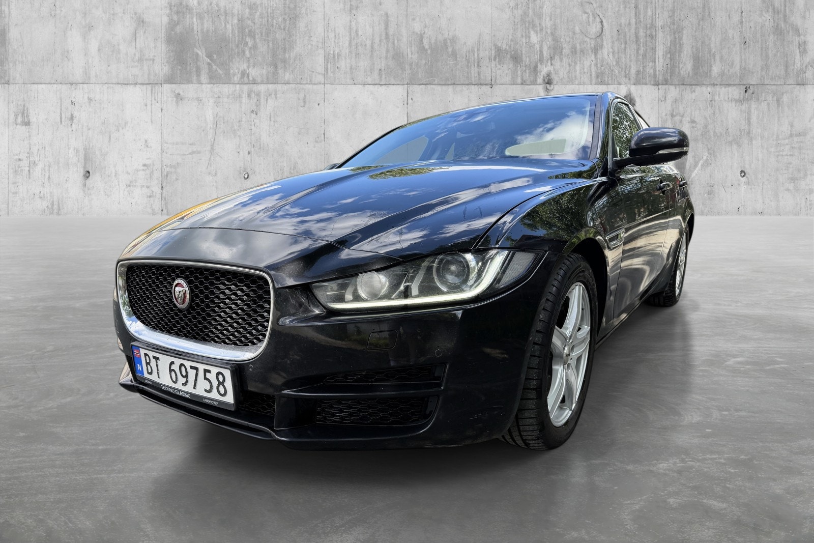 Jaguar XE 20d Automatic, 8-trins, 180ps, 2017