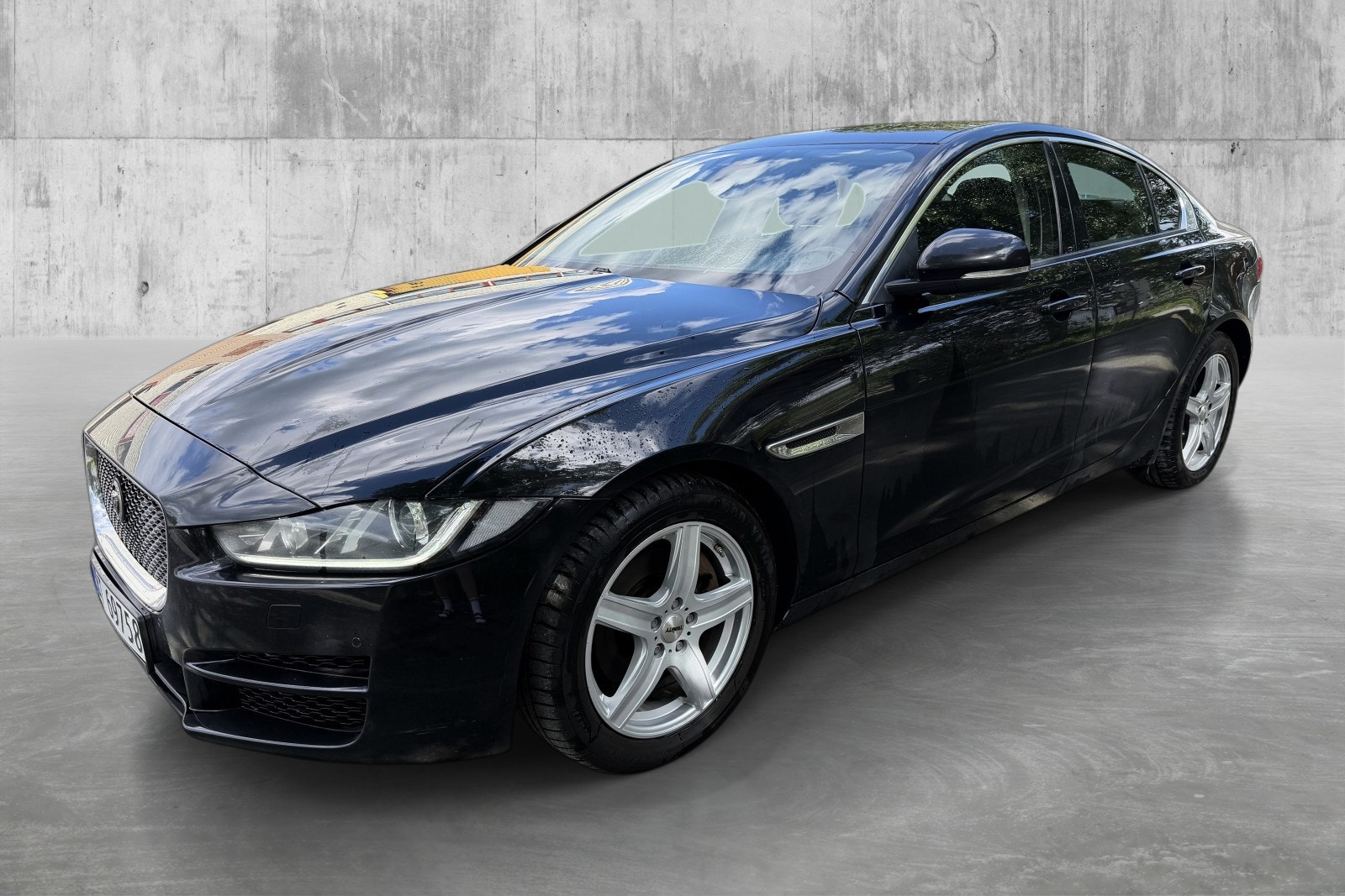 Jaguar XE 20d Automatic, 8-trins, 180ps, 2017