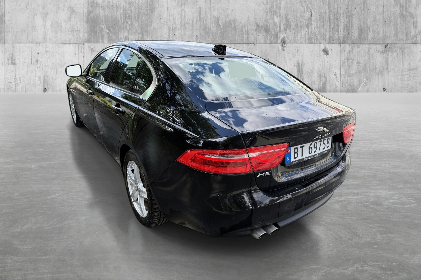 Jaguar XE 20d Automatic, 8-trins, 180ps, 2017