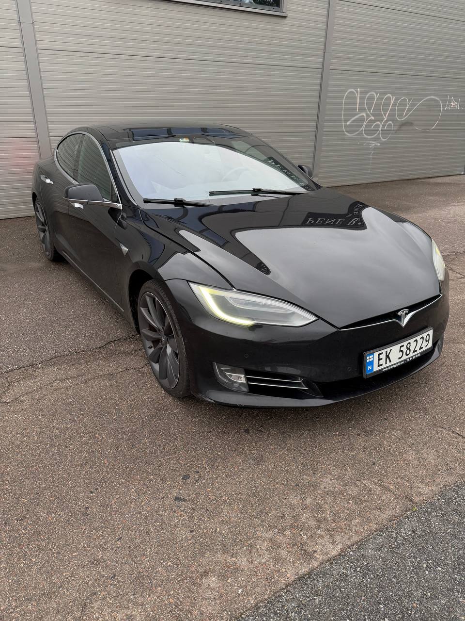 Tesla Model S 75, 320ps, 2017