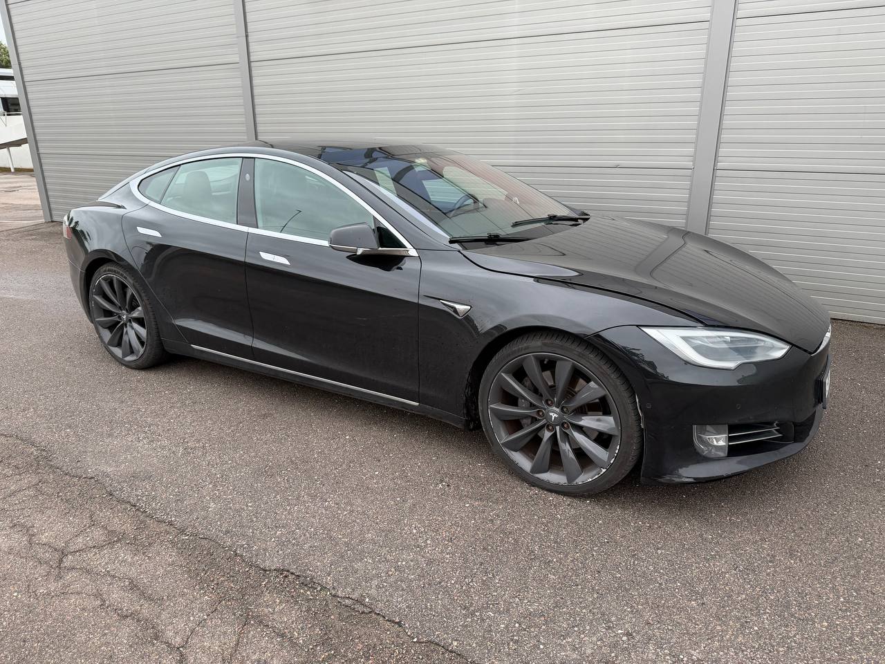 Tesla Model S 75, 320ps, 2017