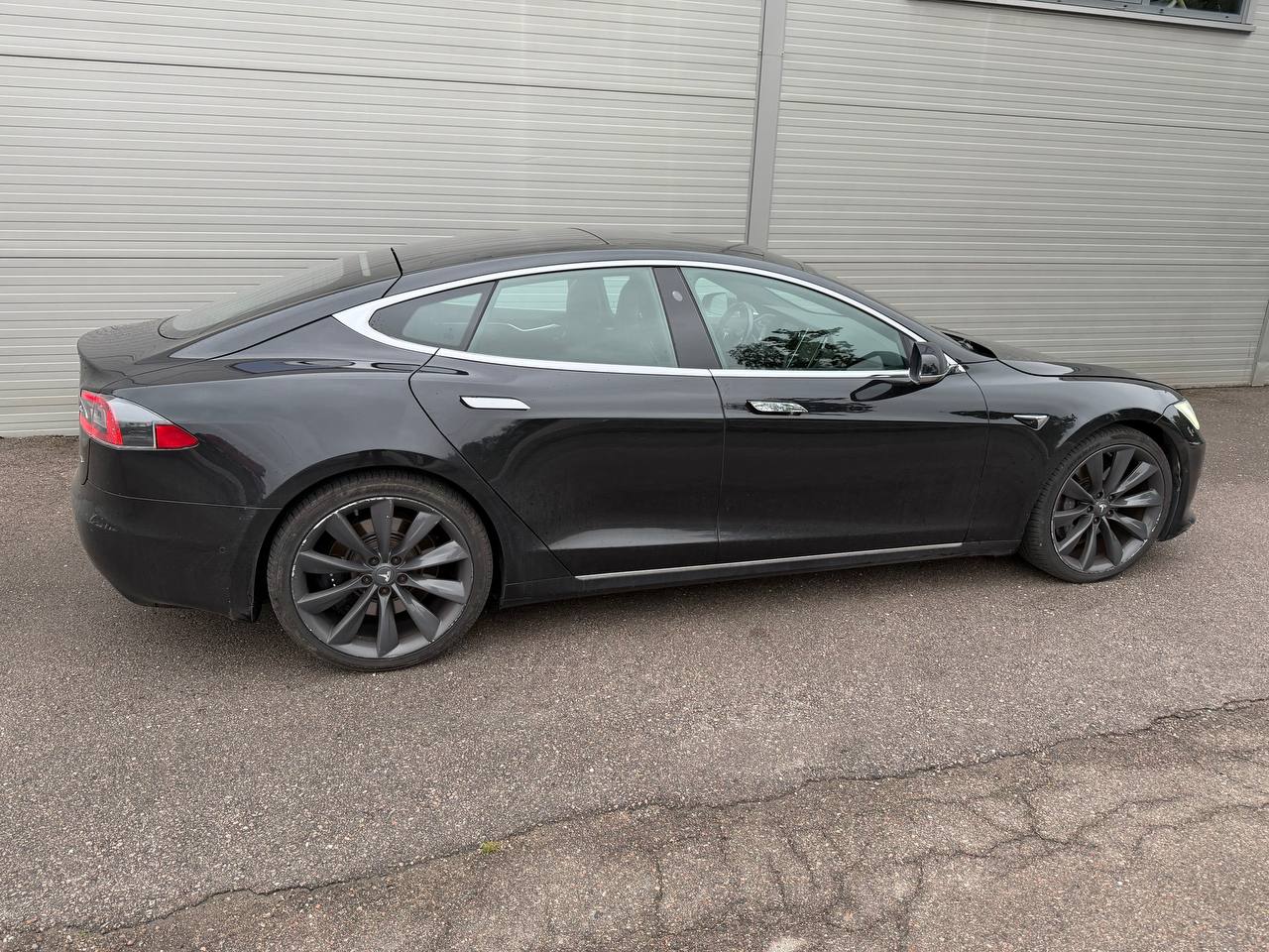 Tesla Model S 75, 320ps, 2017
