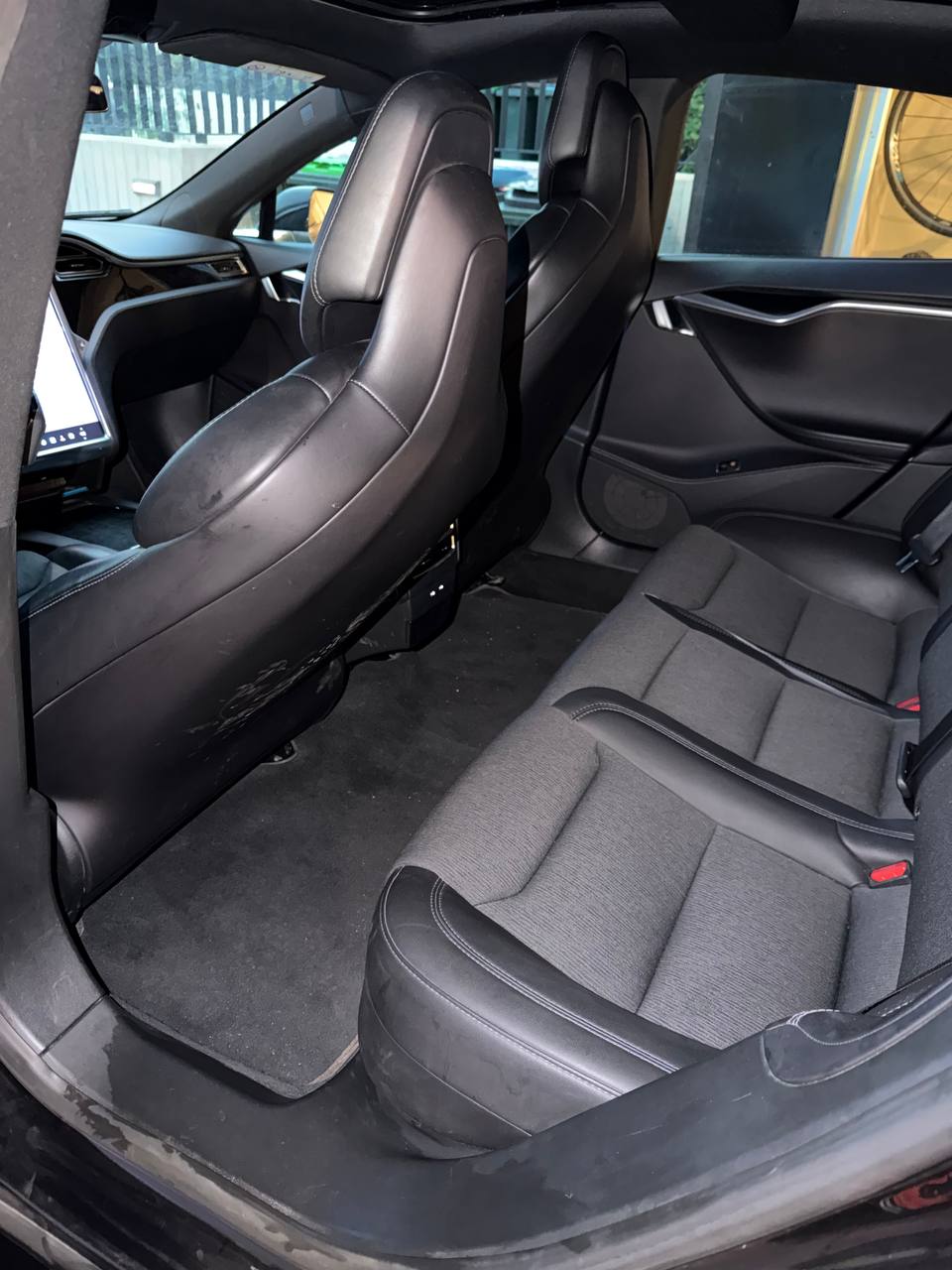 Tesla Model S 75, 320ps, 2017