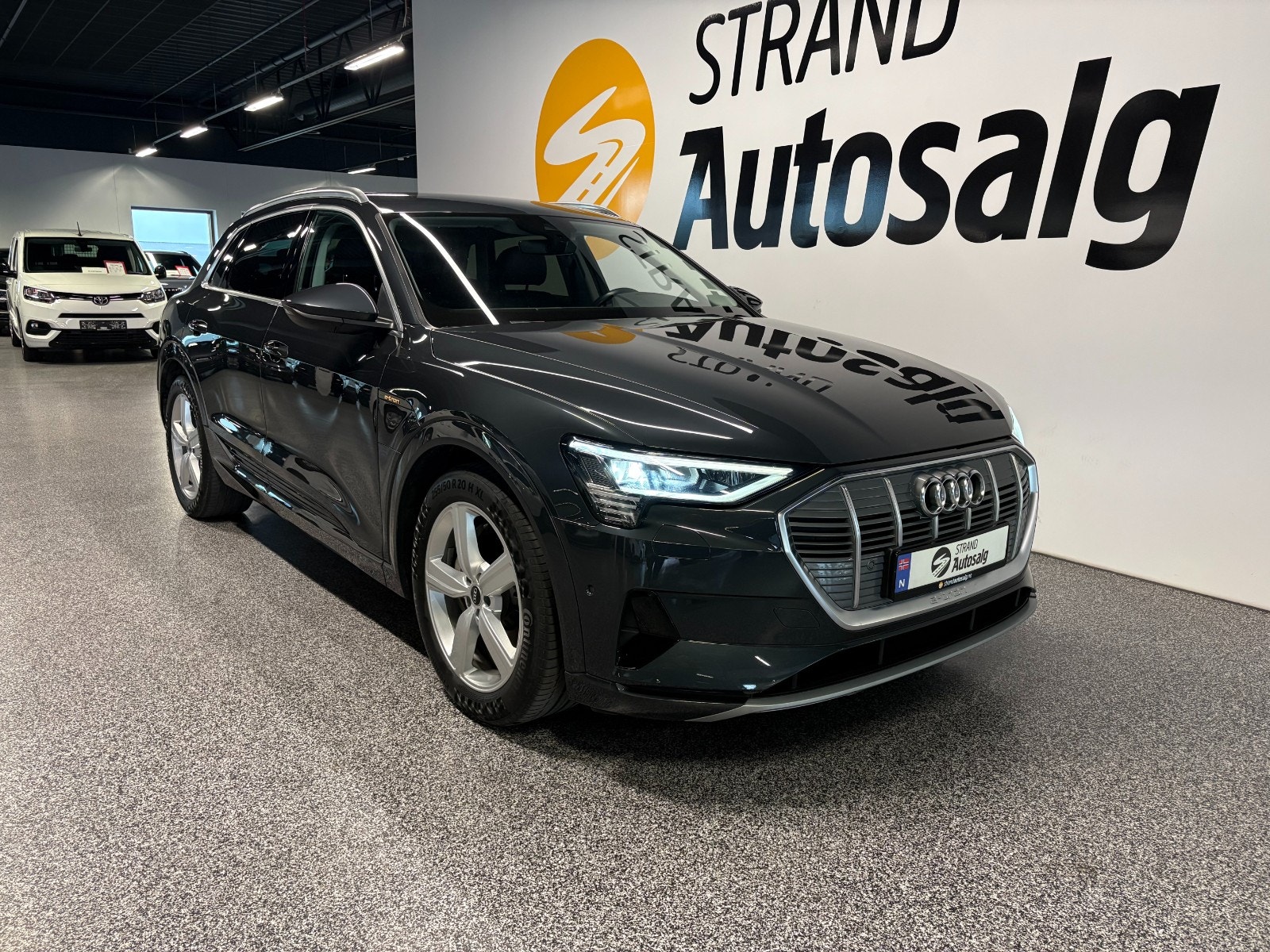 Audi e-tron 50 quattro, 313ps, 2021