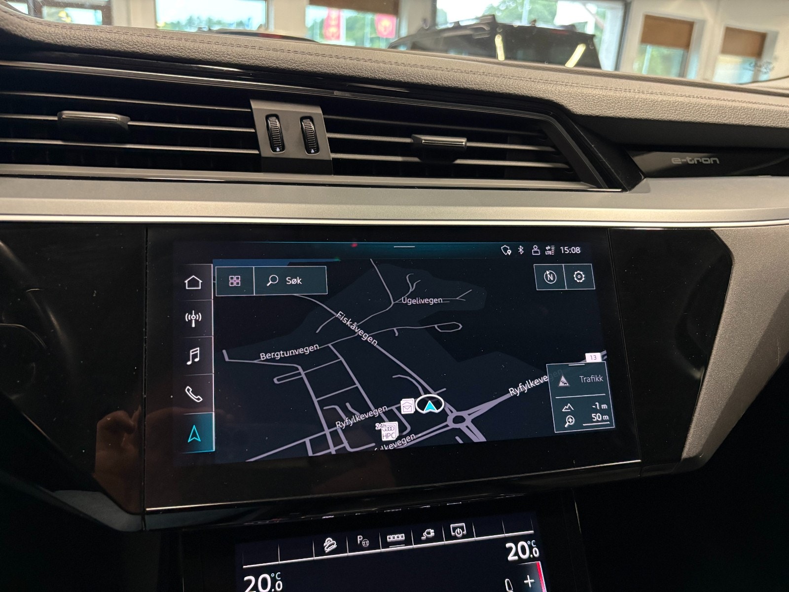 Audi e-tron 50 quattro, 313ps, 2021