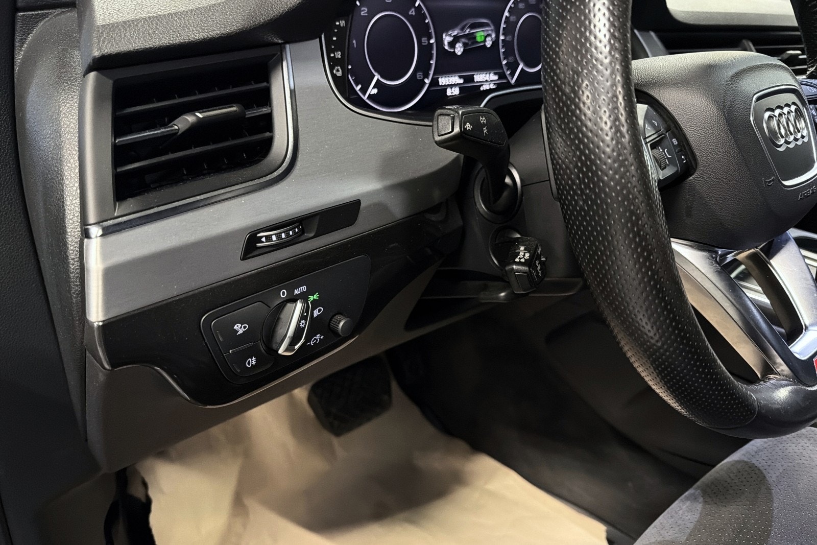Audi Q7 e-Tron 3.0 TDI quattro TipTronic, 373hp, 2018