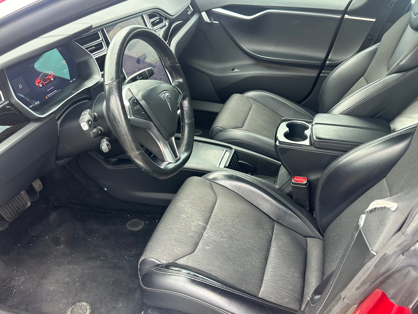 Tesla Model S 100D, 525ps, 2018