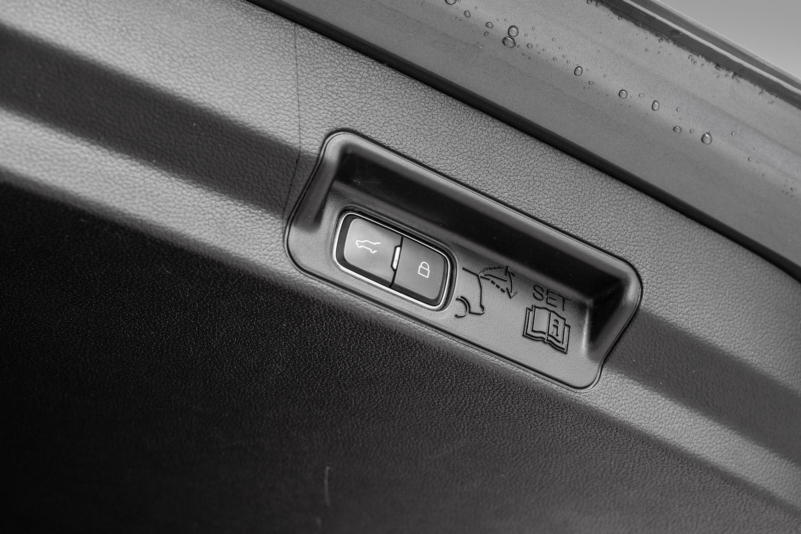 Ford Explorer Plug-In Hybrid SelectShift, 10-trins, 457ps, 2021