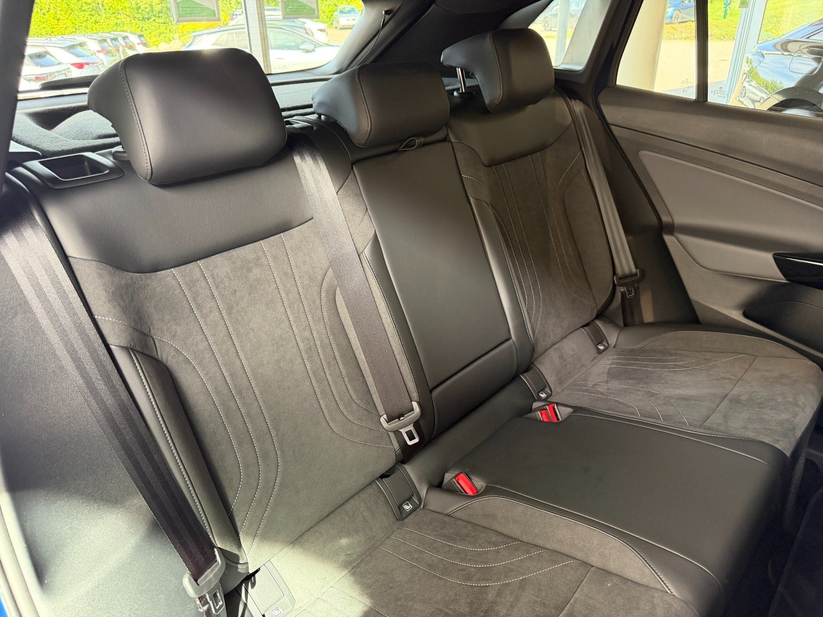 Volkswagen ID.4 Pro, 286ps, 2027