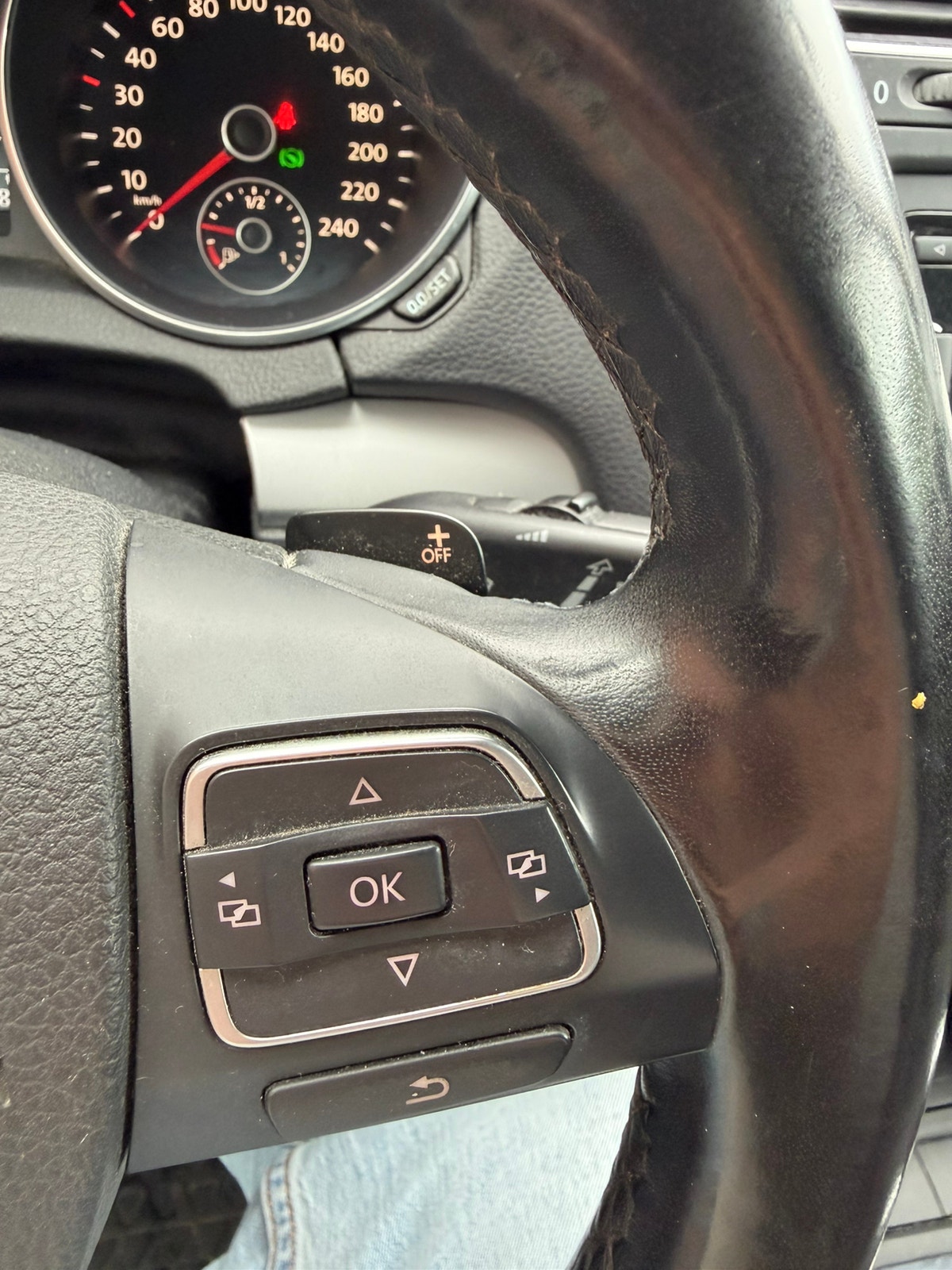 Volkswagen Golf Variant 1.6 TDI DPF DSG Sequential, 7-trins, 105ps, 2011