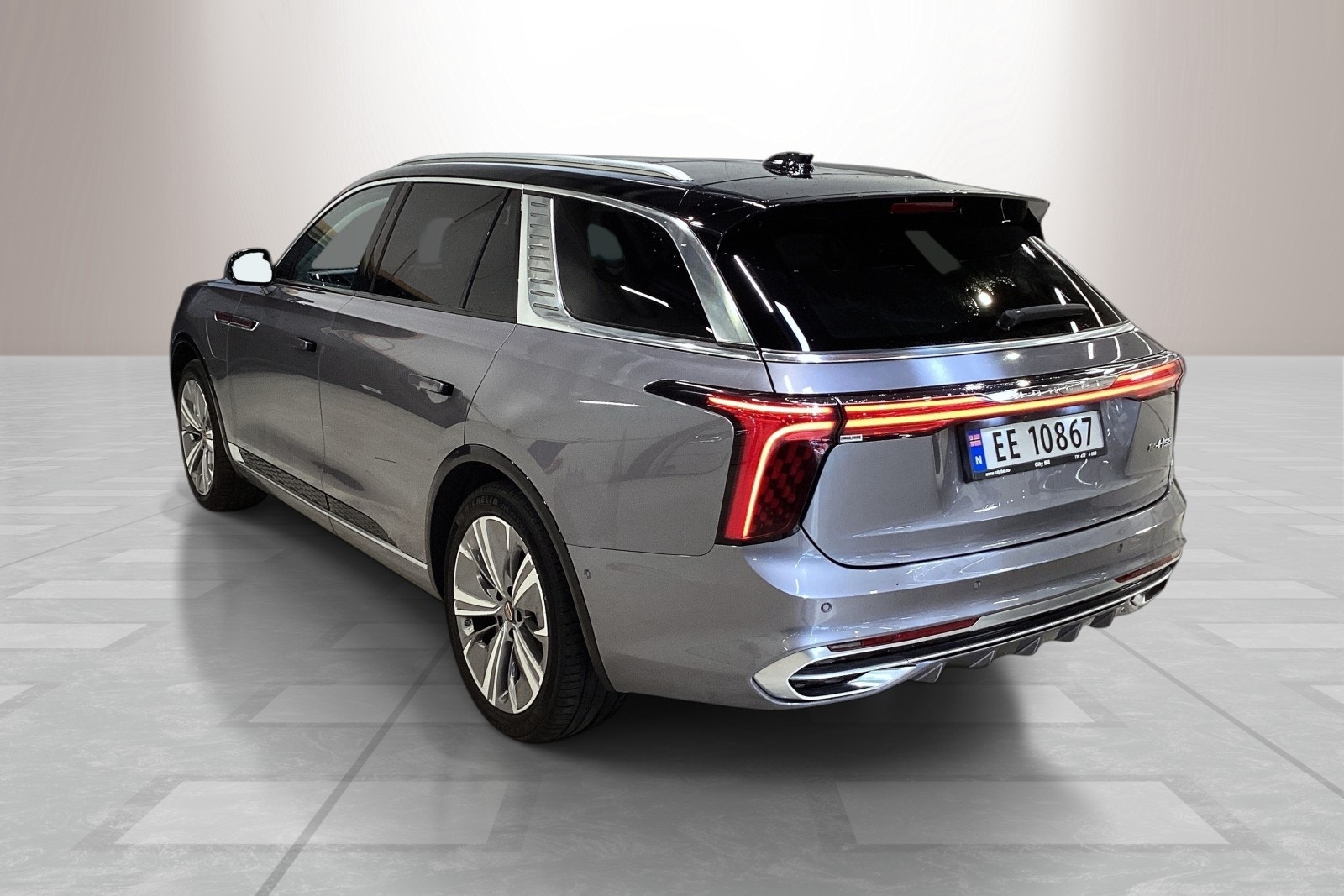 Hongqi E-HS9 Premium 99 kWh AWD, 551ps, 2022