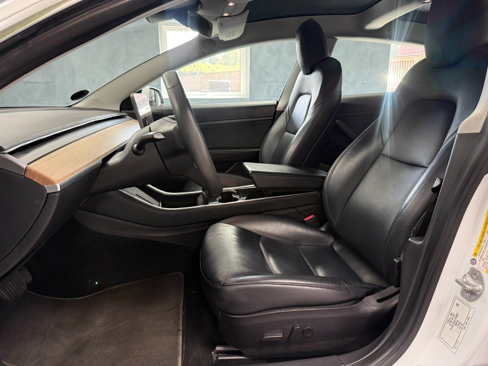 Tesla Model 3 Standard Range Plus, 283ps, 2020