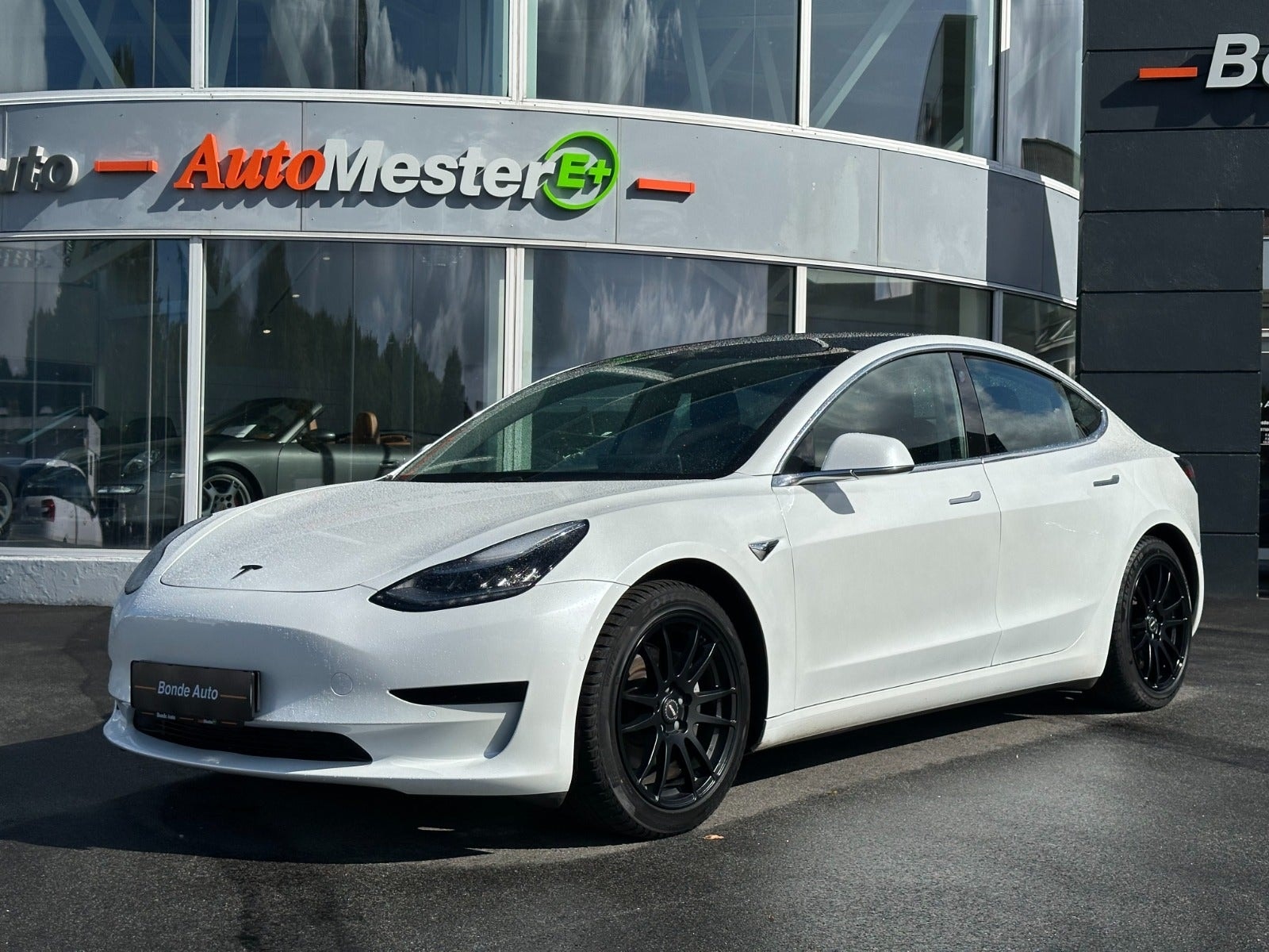 Tesla Model 3 Standard Range Plus, 283ps, 2020