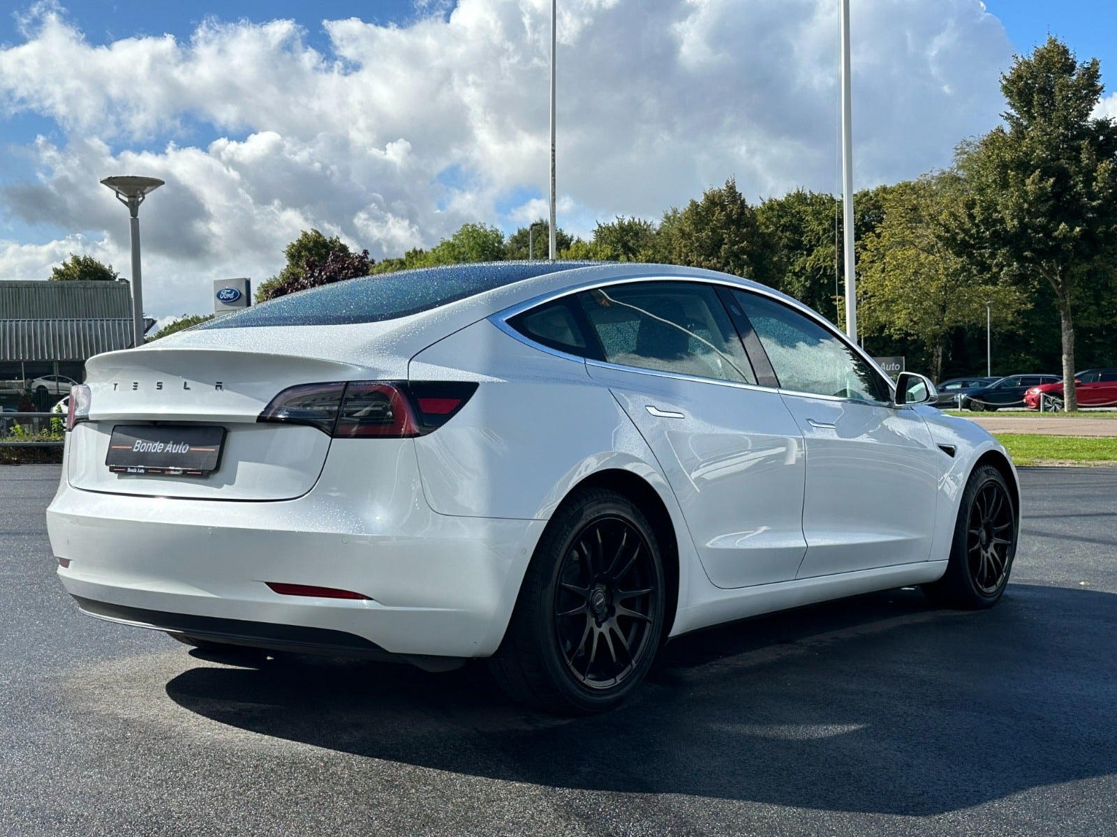 Tesla Model 3 Standard Range Plus, 283ps, 2020