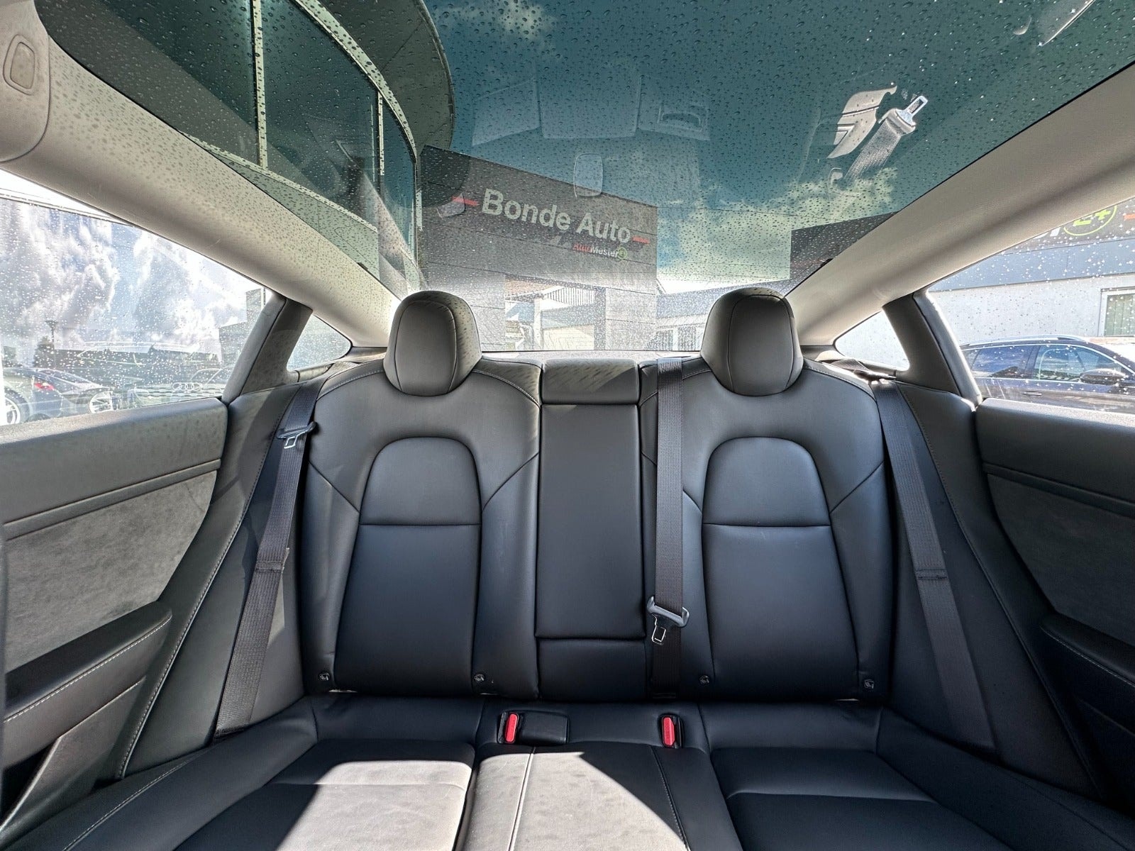 Tesla Model 3 Standard Range Plus, 283ps, 2020