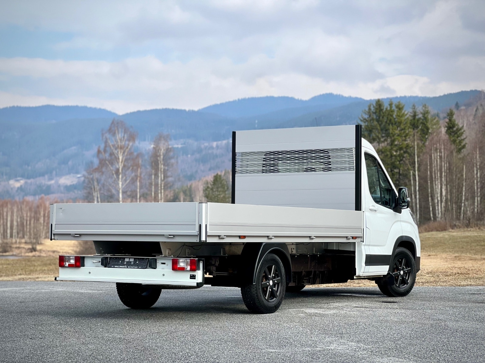 Maxus e-Deliver 9 Chassis Cab 65 kWh, 204ps, 2025