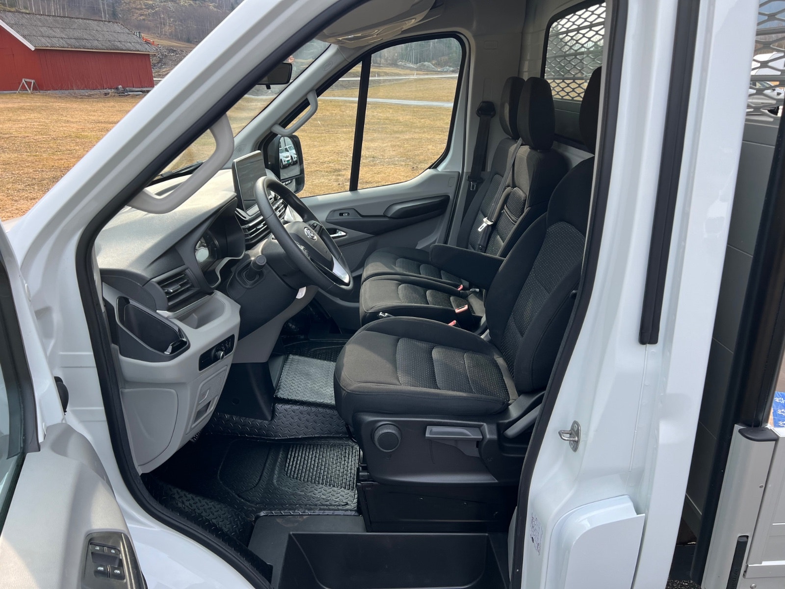 Maxus e-Deliver 9 Chassis Cab 65 kWh, 204ps, 2025