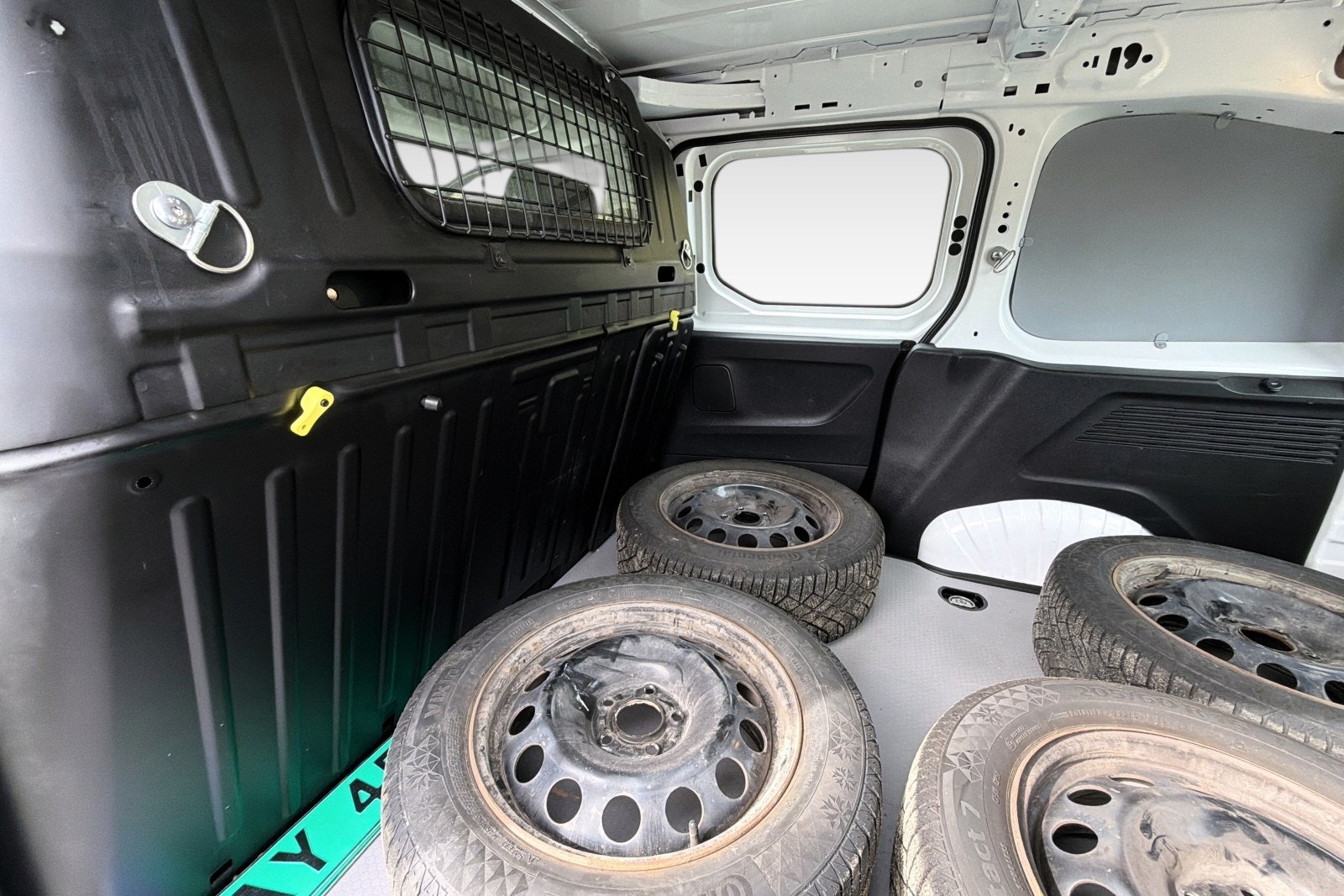 Opel Combo Cargo 1.5 BlueHDi 100 Manual, 6-trins, 102ps, 2021