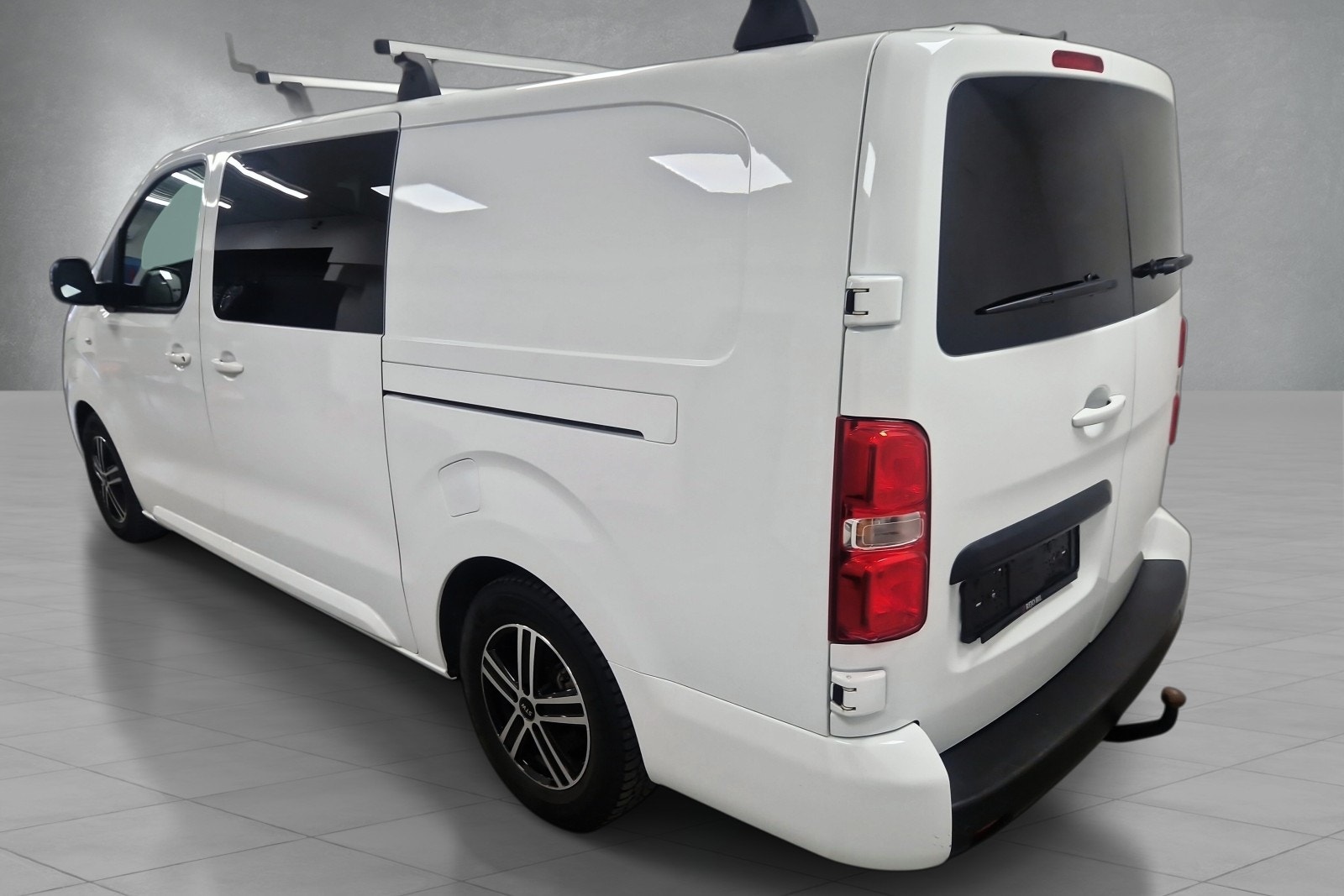 Opel Vivaro-e Panel Van, 136ps, 2022