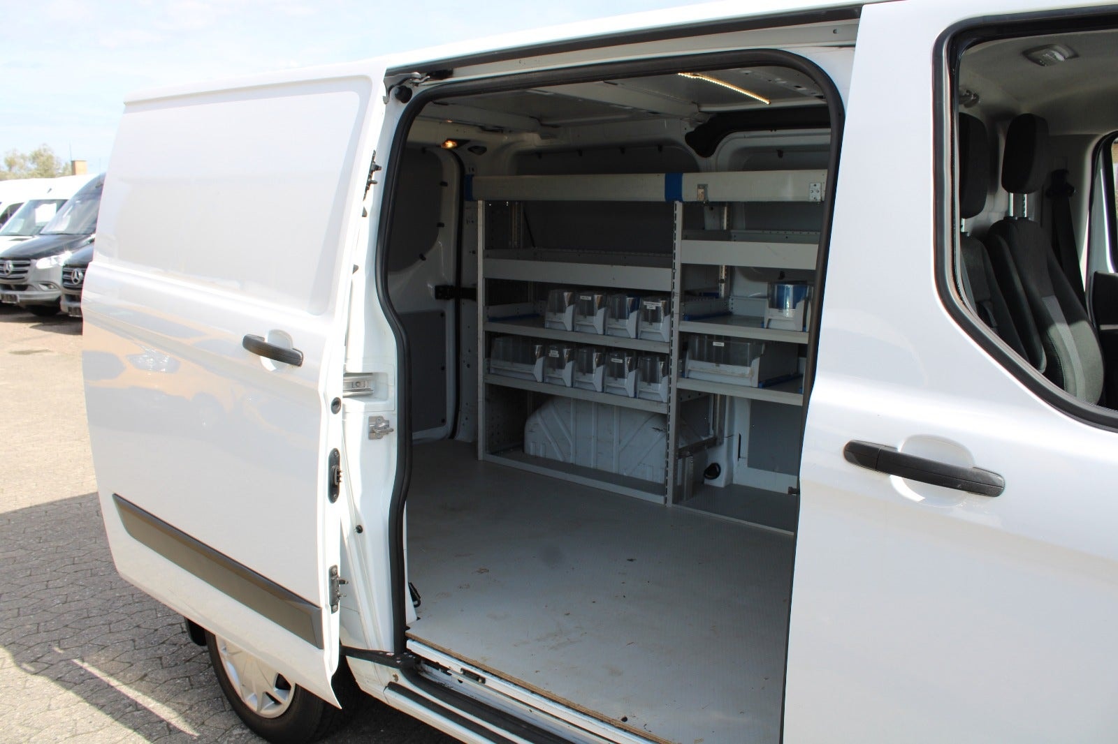 Ford Transit Custom 270 2.0 TDCi Manual, 6-trins, 130ps, 2017