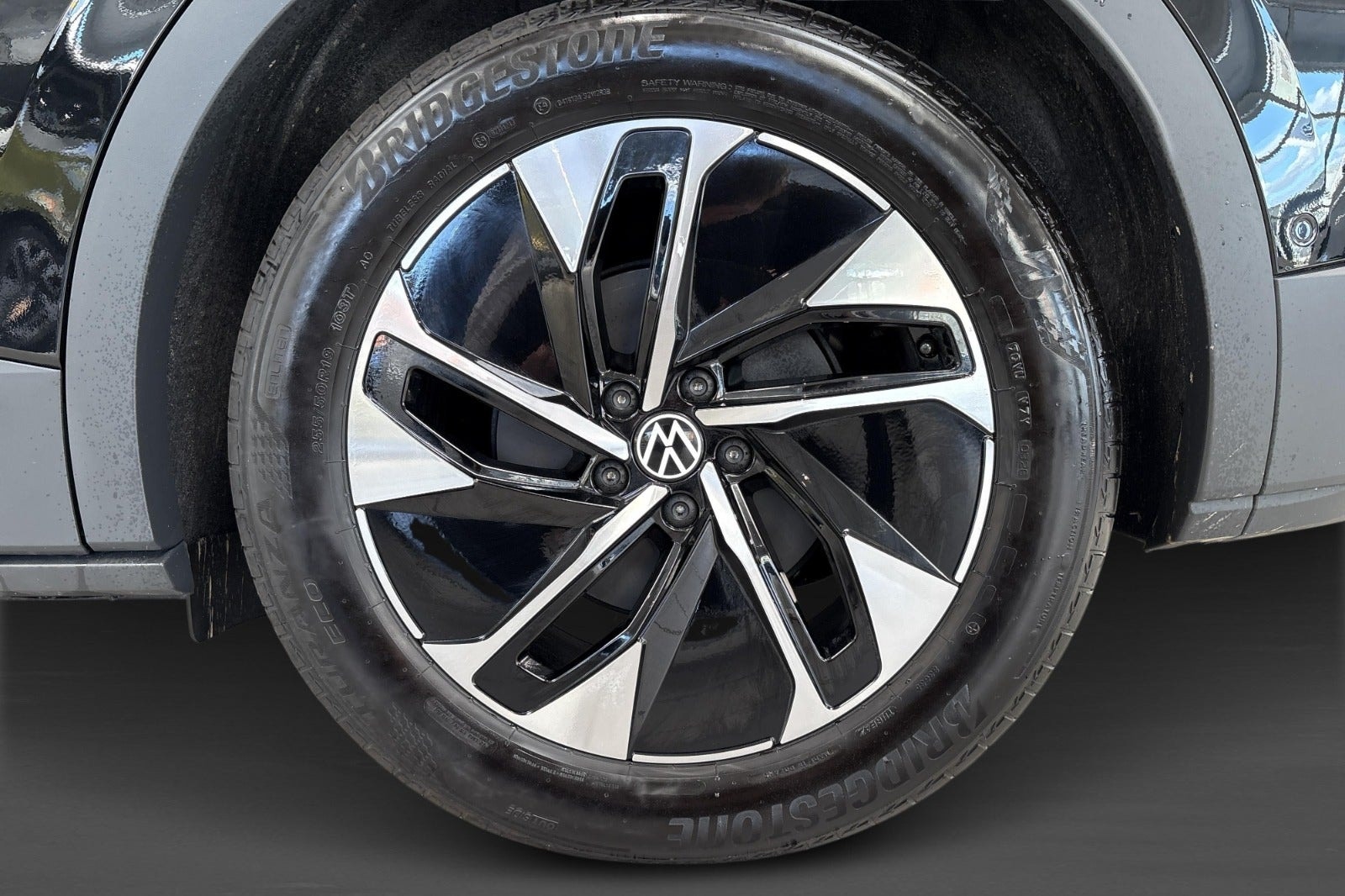 Volkswagen ID.4 Pro, 286ps, 2026