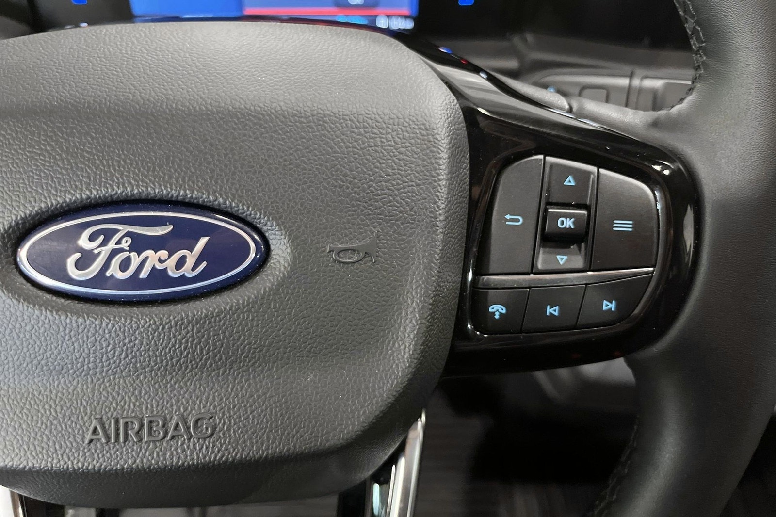 Ford E-Transit Custom 320 82.5 kWh, 218hp, 2024