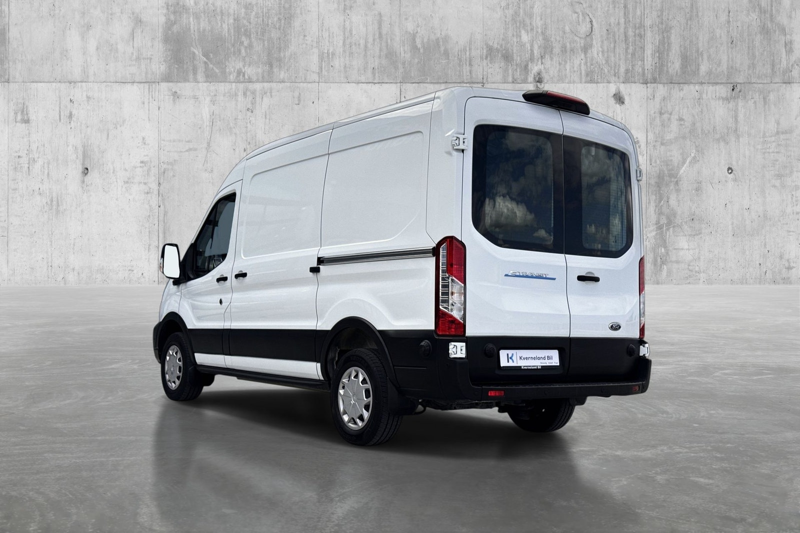 Ford E-Transit 390, 184ps, 2024