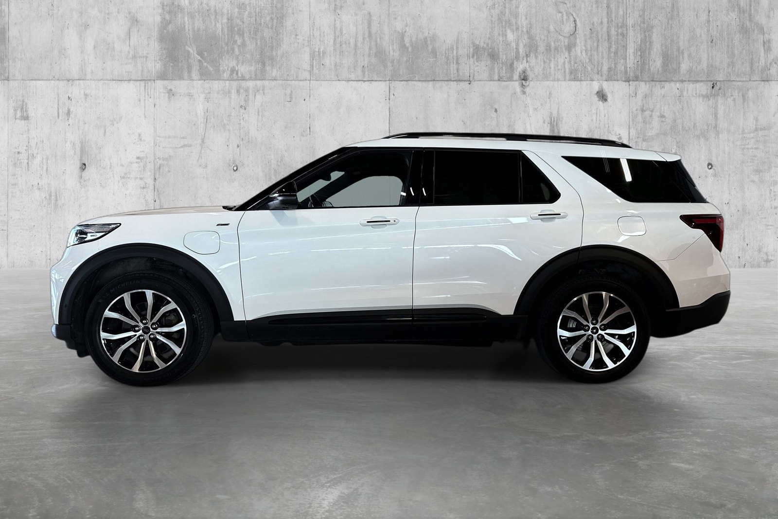 Ford Explorer Plug-In Hybrid SelectShift, 10-trins, 457ps, 2020