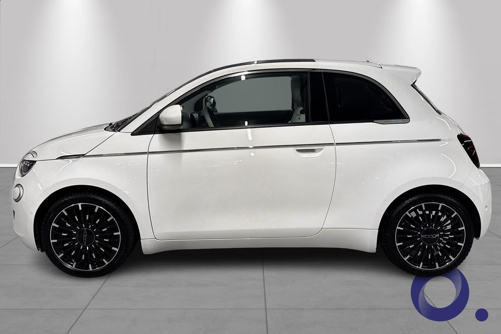 Fiat 500e 3+1 42 kWh, 118ps, 2023