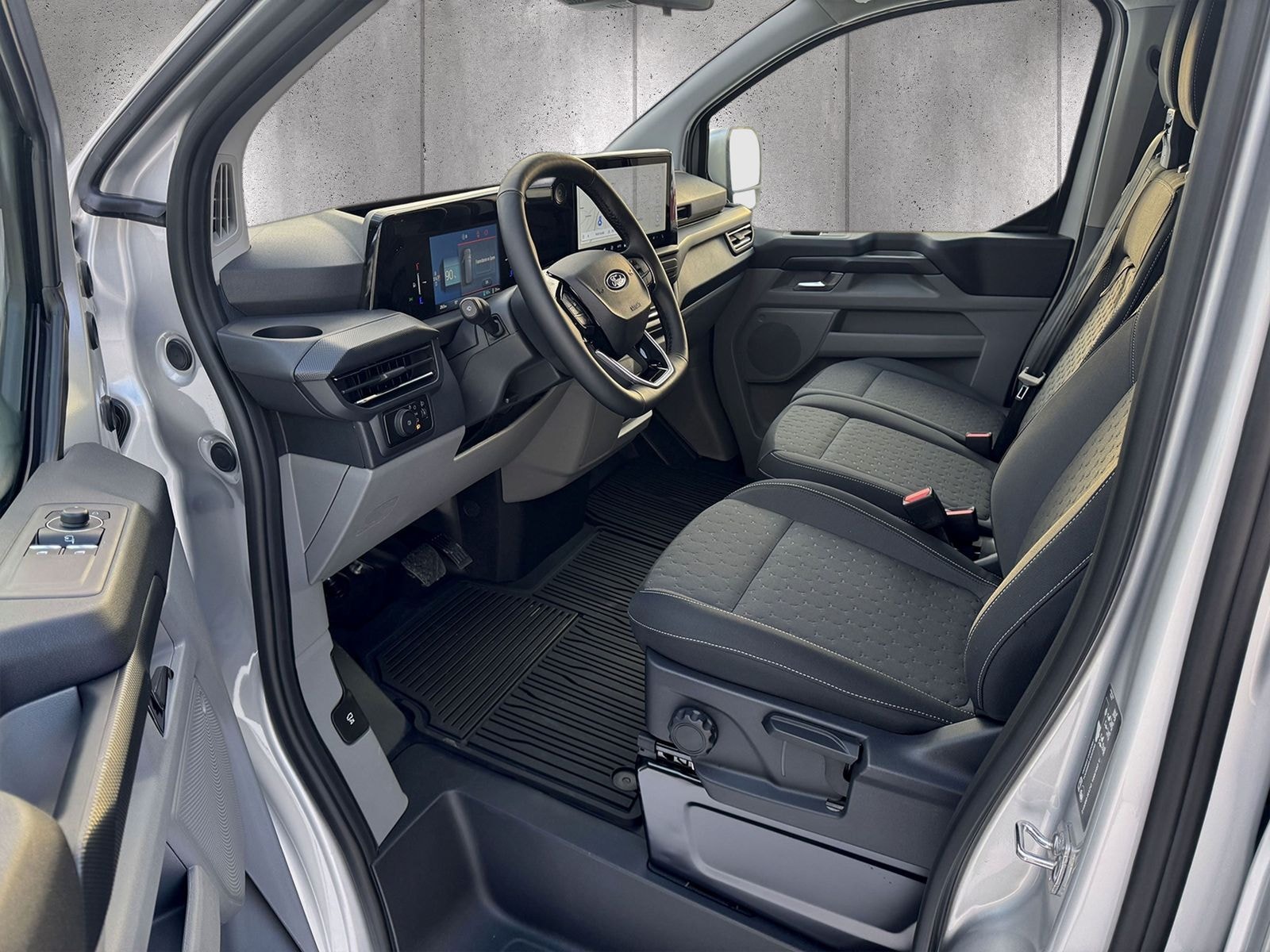 Ford E-Transit Custom 320 82.5 kWh, 218hp, 2024
