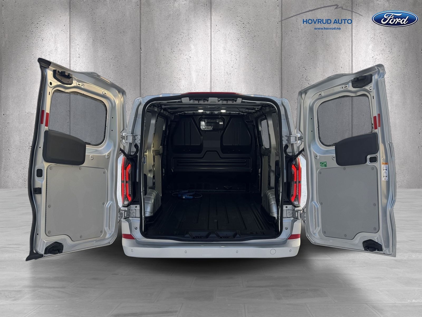 Ford E-Transit Custom 320 82.5 kWh, 218hp, 2024