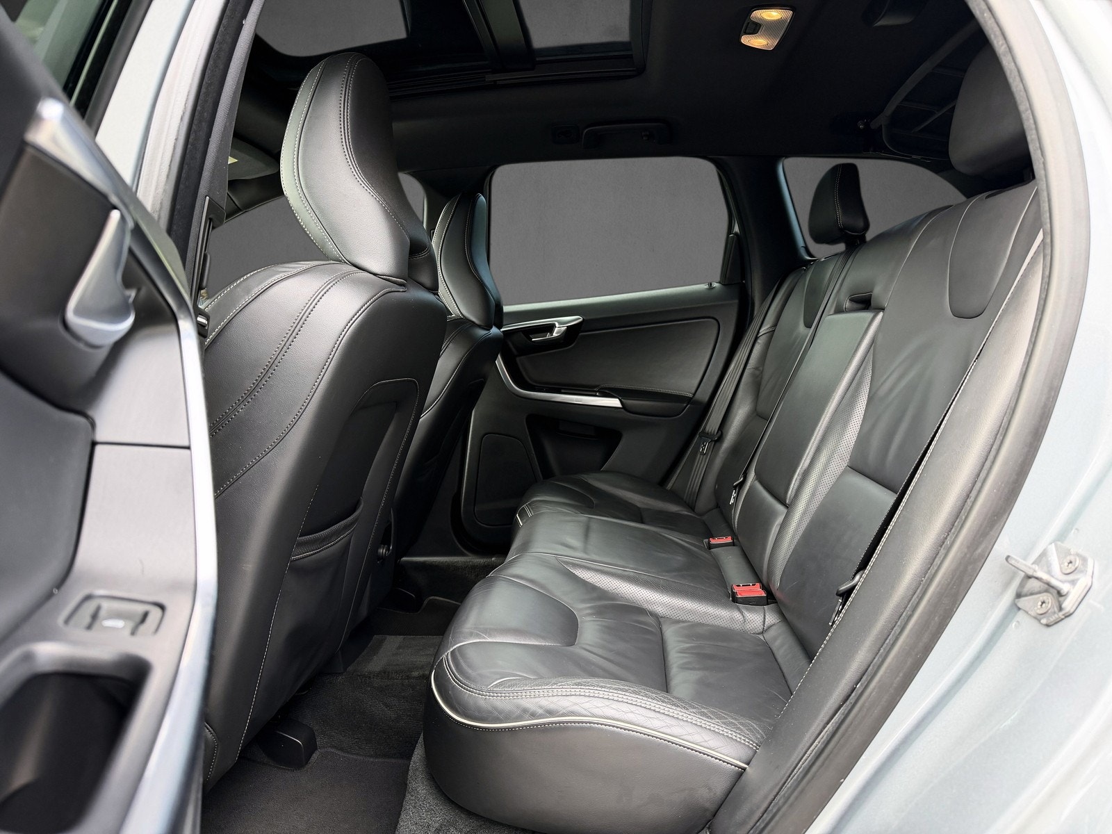 Volvo XC60 D4 AWD Geartronic, 181hp, 2015