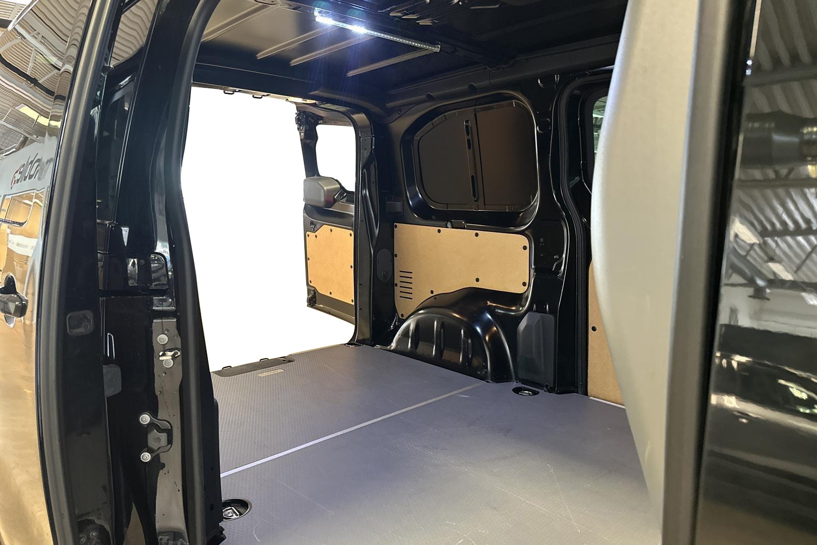 Opel Vivaro-e 75 Panel Van, 136hk, 2025