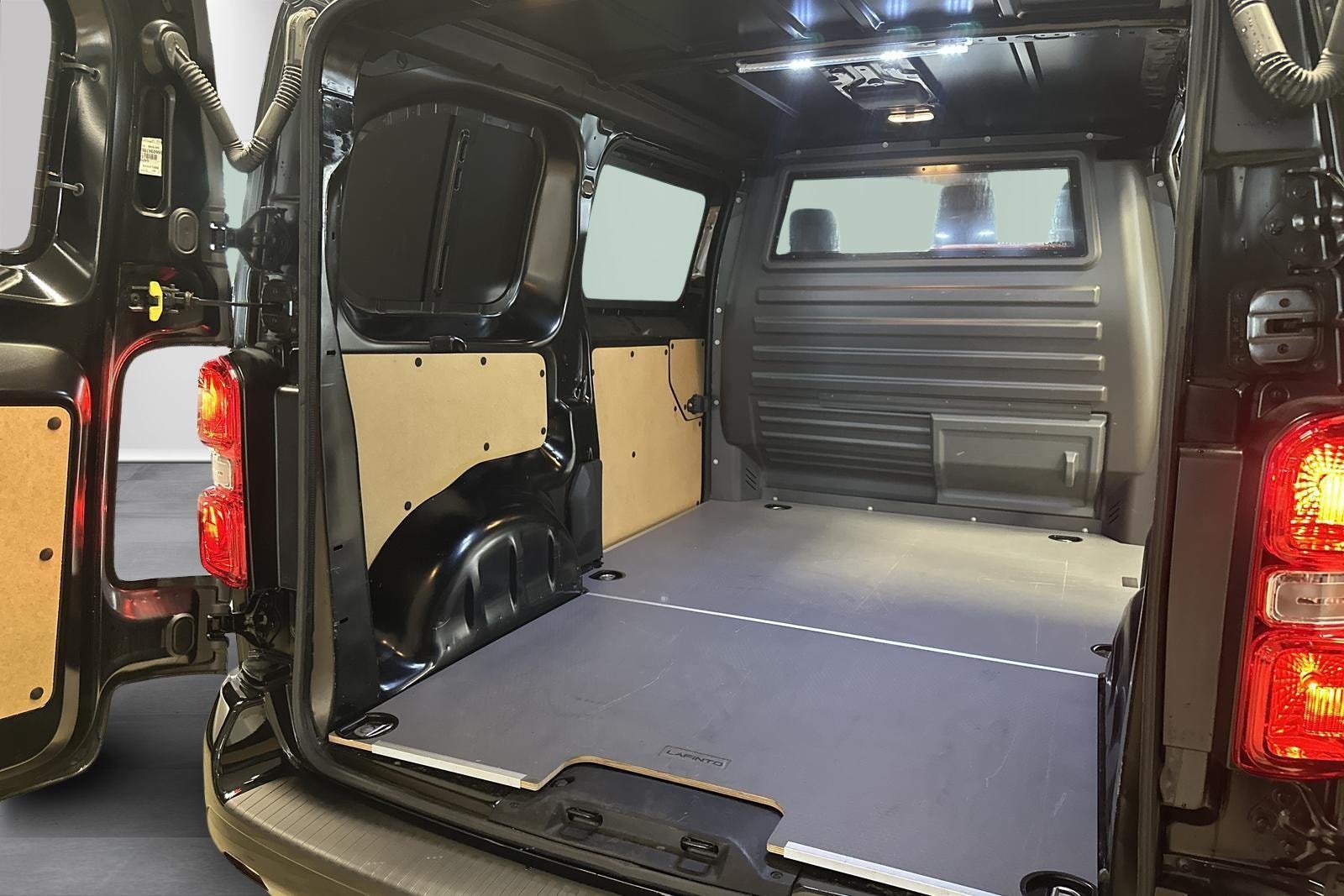 Opel Vivaro-e 75 Panel Van, 136hk, 2025