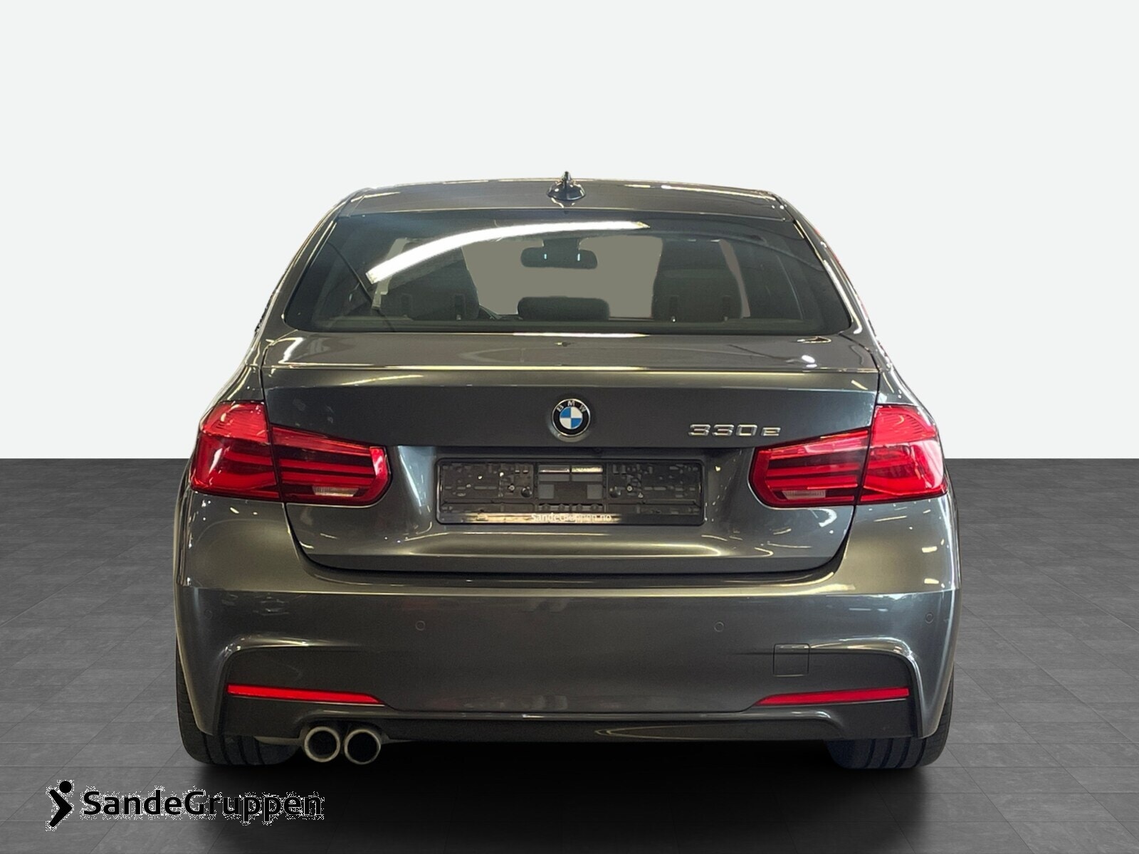 BMW 330e Sedan Steptronic, 252hp, 2016