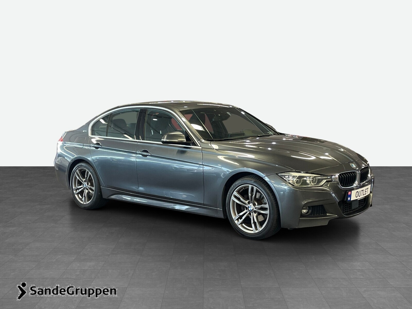 BMW 330e Sedan Steptronic, 252hp, 2016