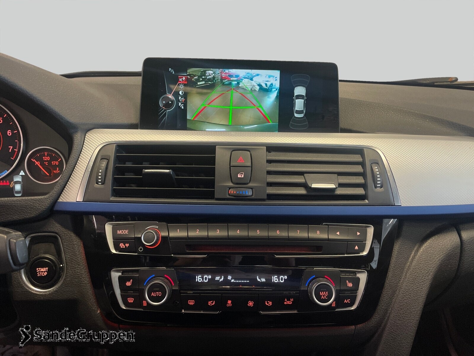 BMW 330e Sedan Steptronic, 252hp, 2016