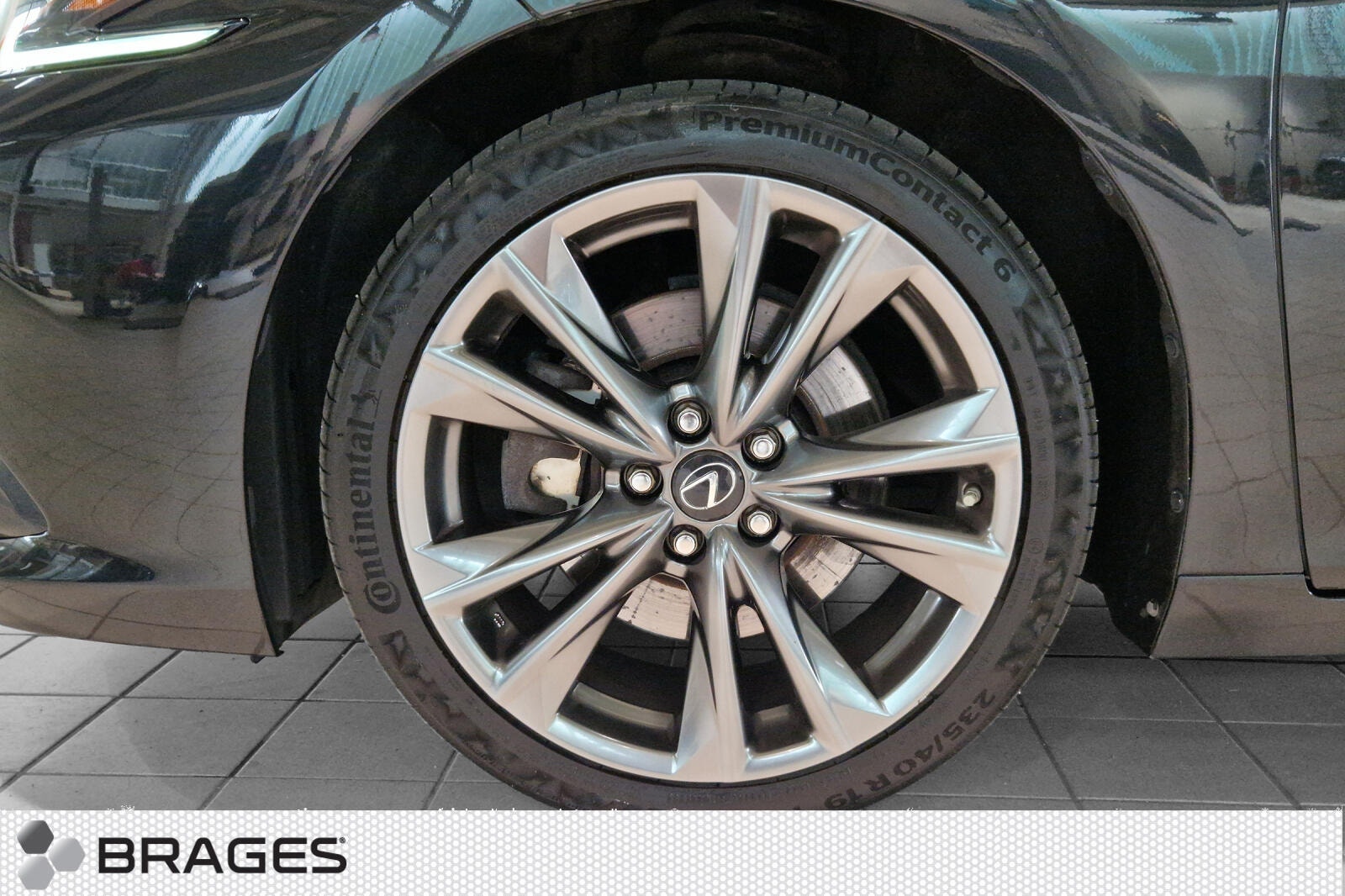Lexus ES 300h 2.5 E-CVT, 218hp, 2019