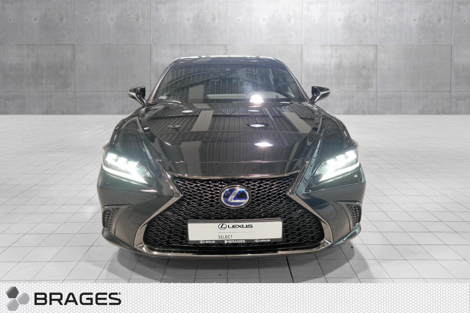 Lexus ES 300h 2.5 E-CVT, 218hp, 2019