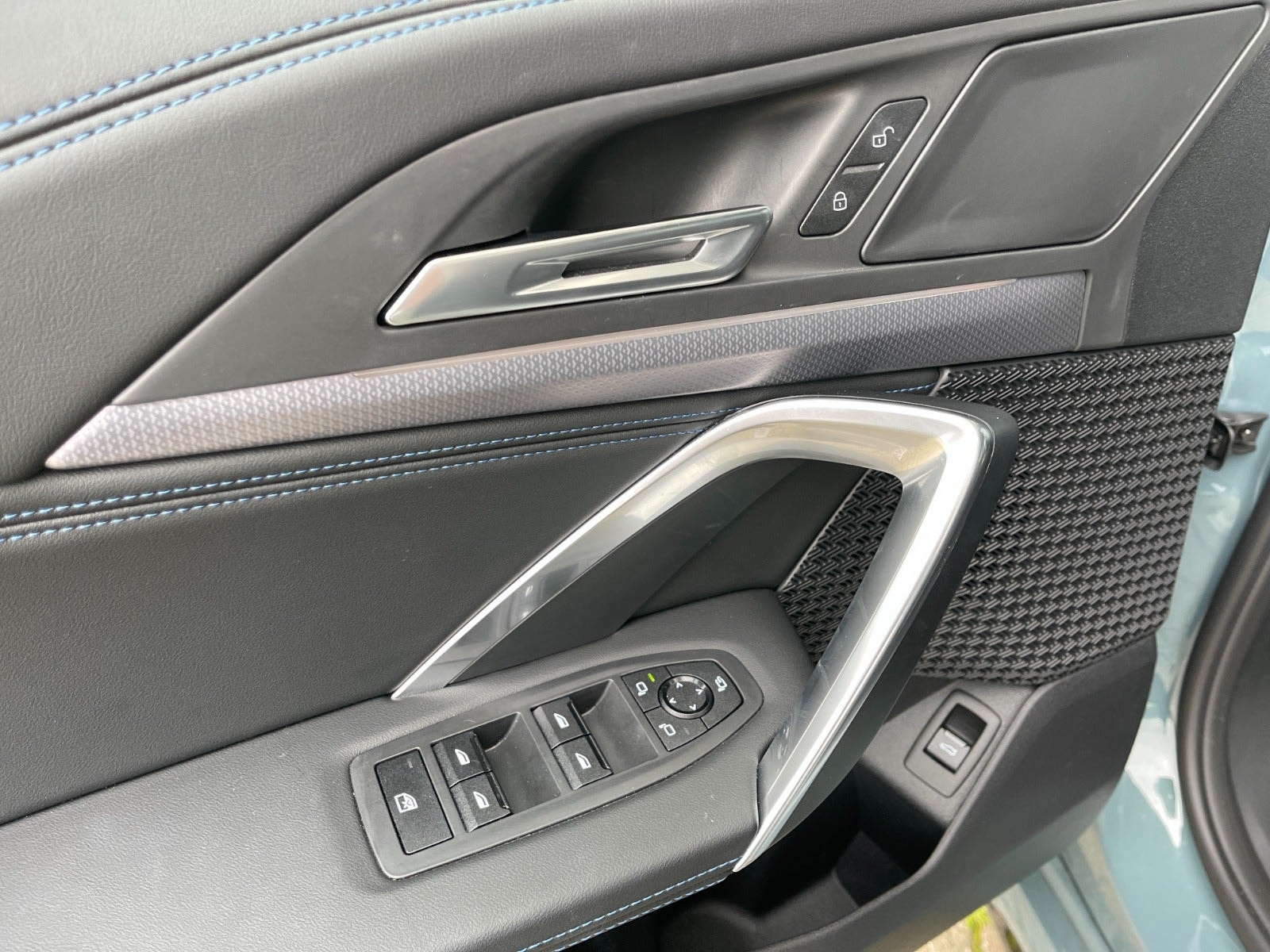 BMW iX1 eDrive20, 204hk, 2025