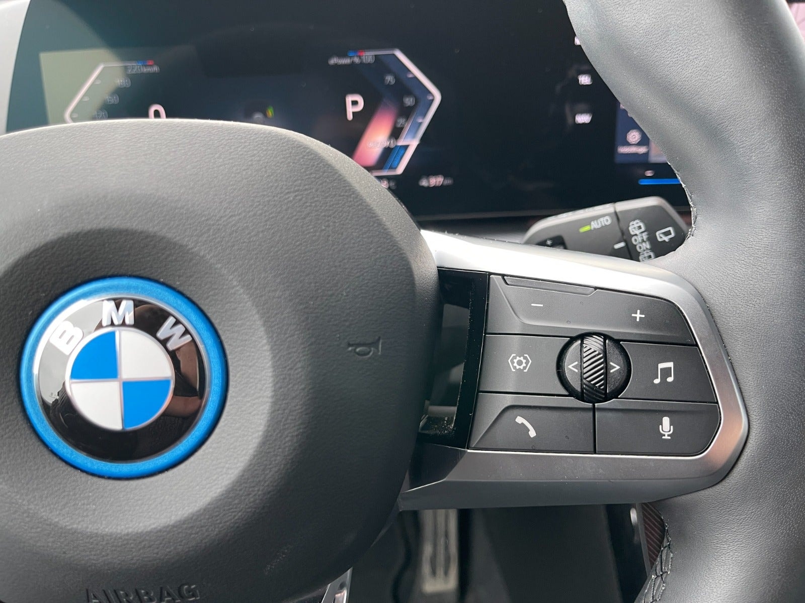 BMW iX1 eDrive20, 204hk, 2025