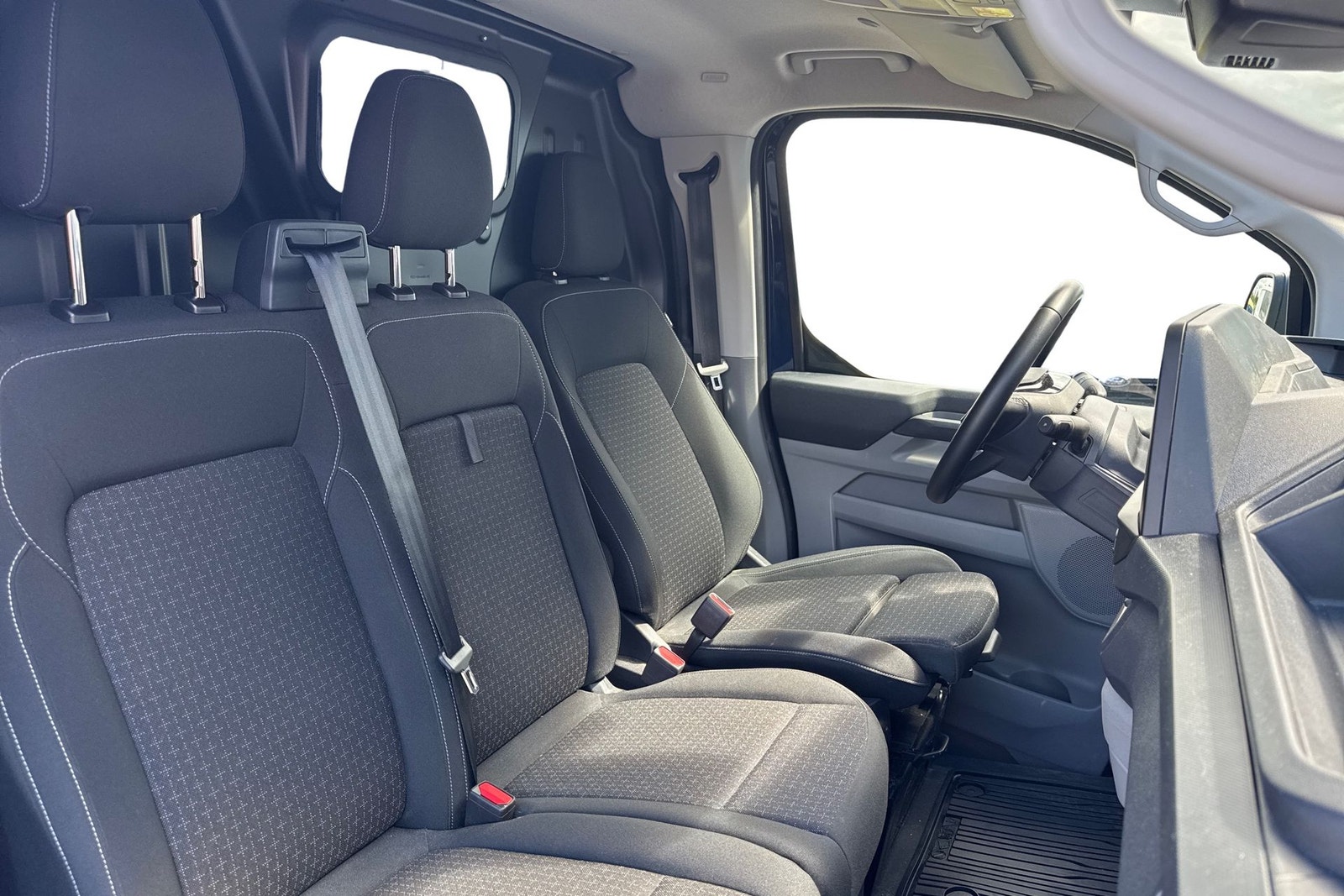 Ford Transit Custom 320 2.0 EcoBlue AWD SelectShift, 8-trins, 170ps, 2025